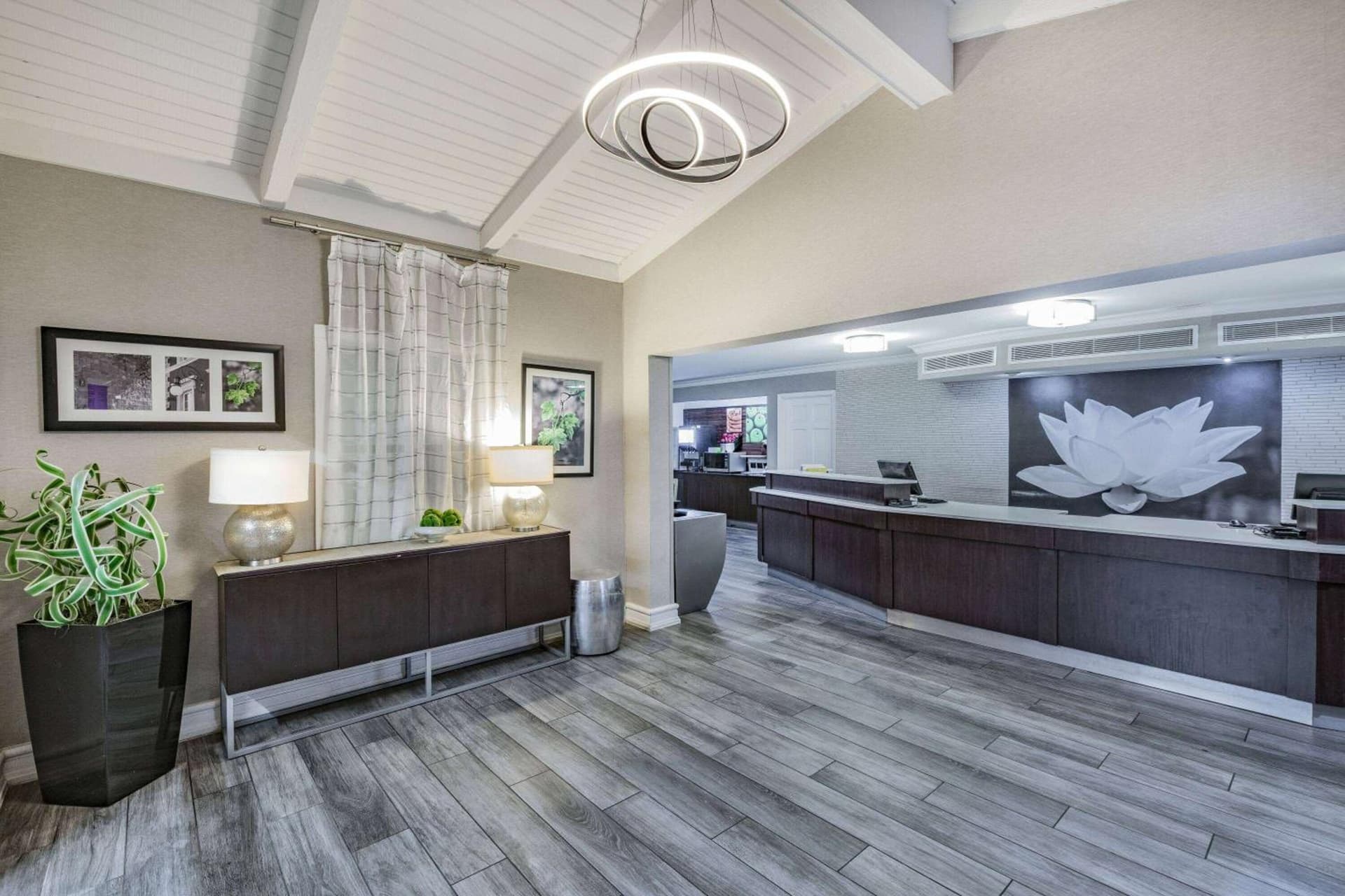 La Quinta Inn by Wyndham Laredo I-35 gallery photo in Laredo, TX — image 5