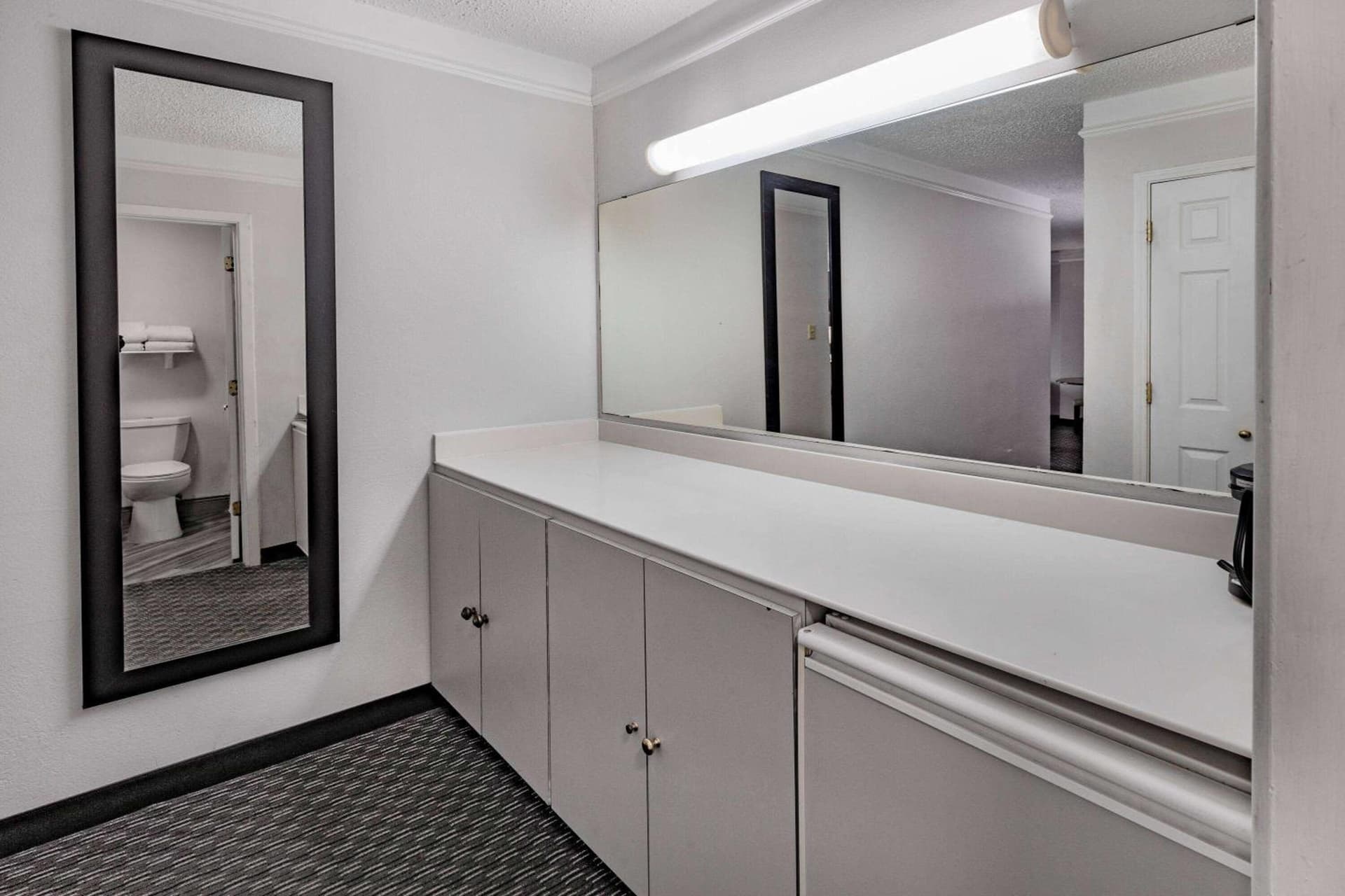 La Quinta Inn by Wyndham Laredo I-35 gallery photo in Laredo, TX — image 9