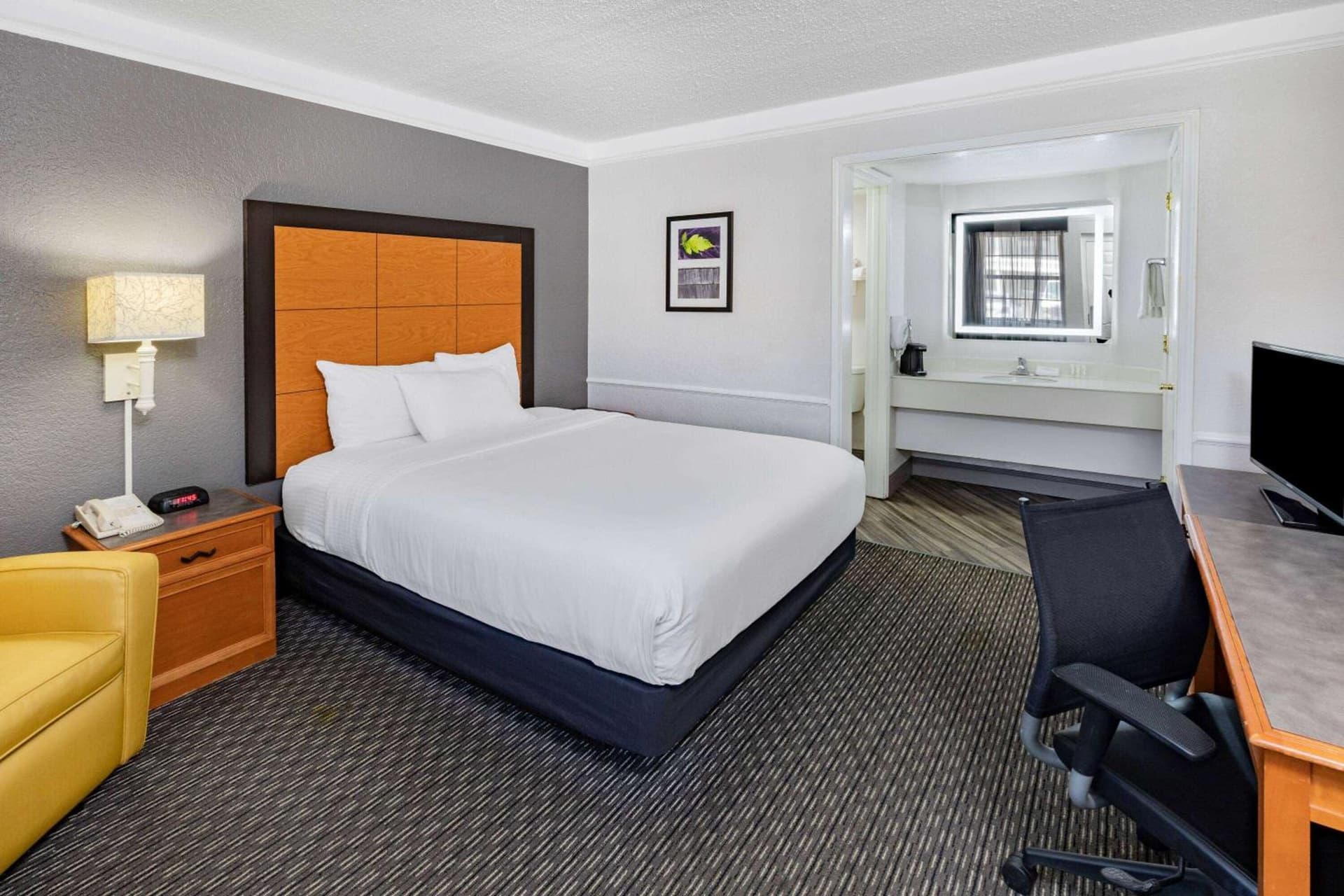 La Quinta Inn by Wyndham Laredo I-35 gallery photo in Laredo, TX — image 24