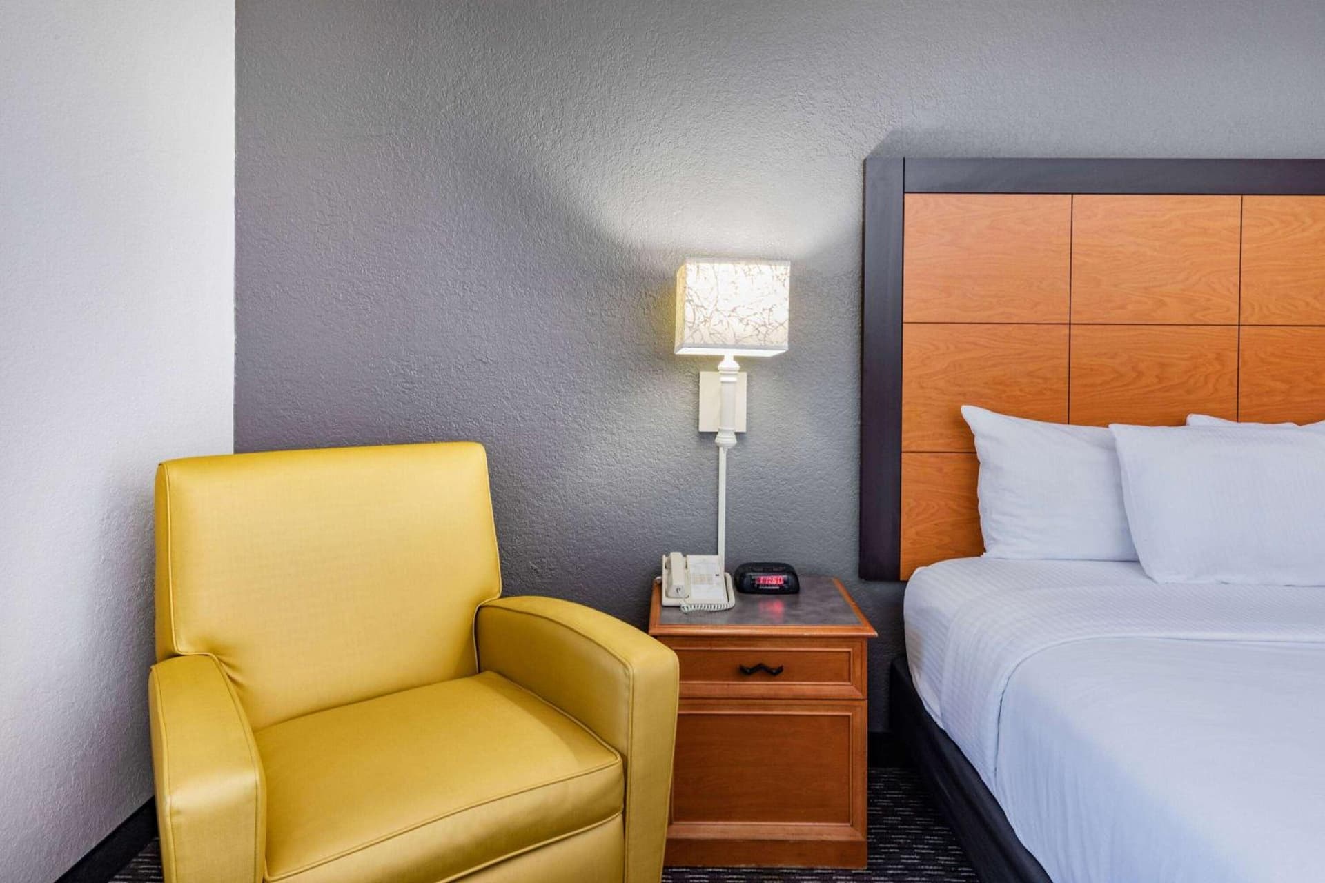 La Quinta Inn by Wyndham Laredo I-35 gallery photo in Laredo, TX — image 7
