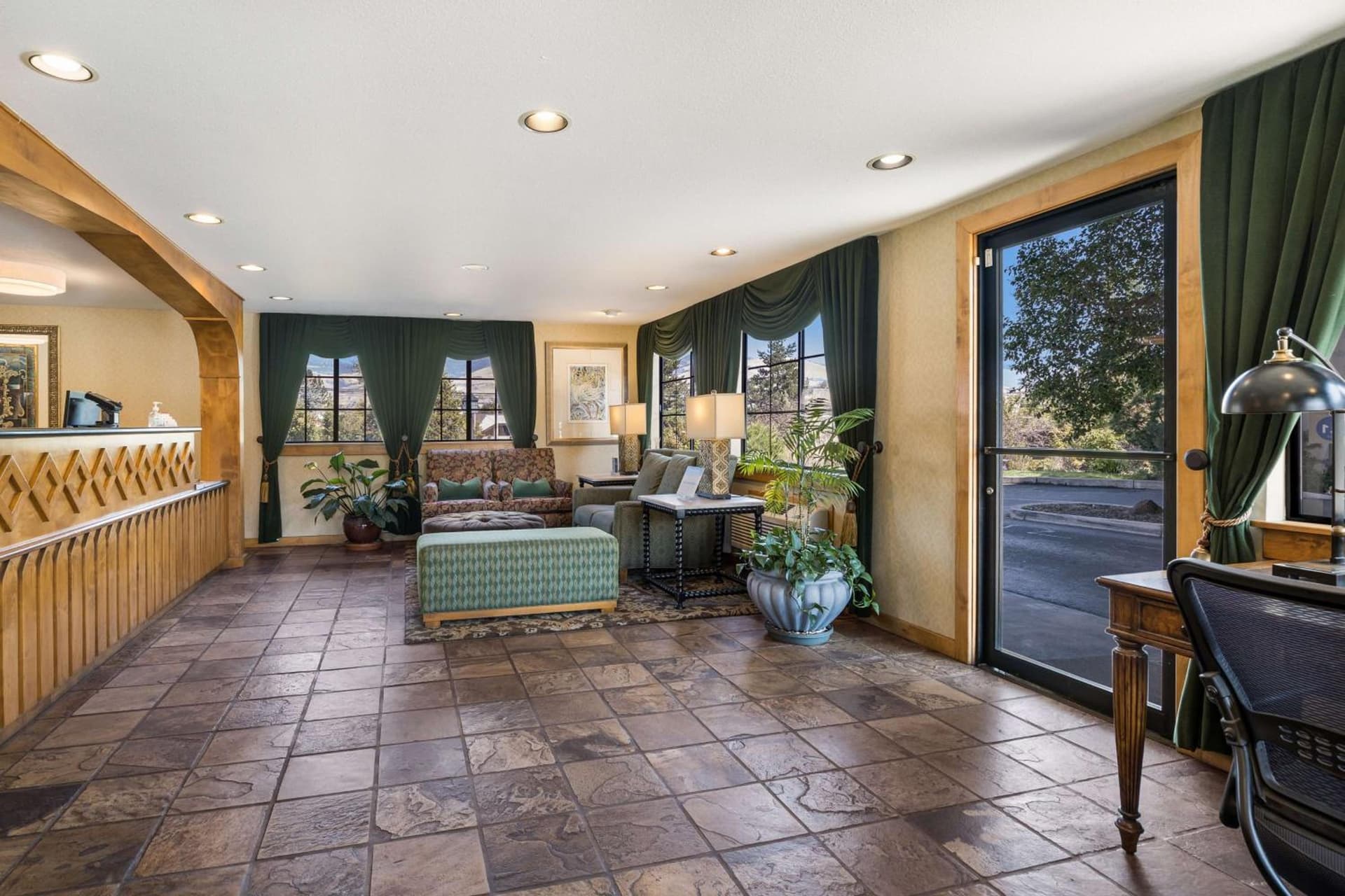 Best Western Windsor Inn gallery photo in Ashland, OR — image 37