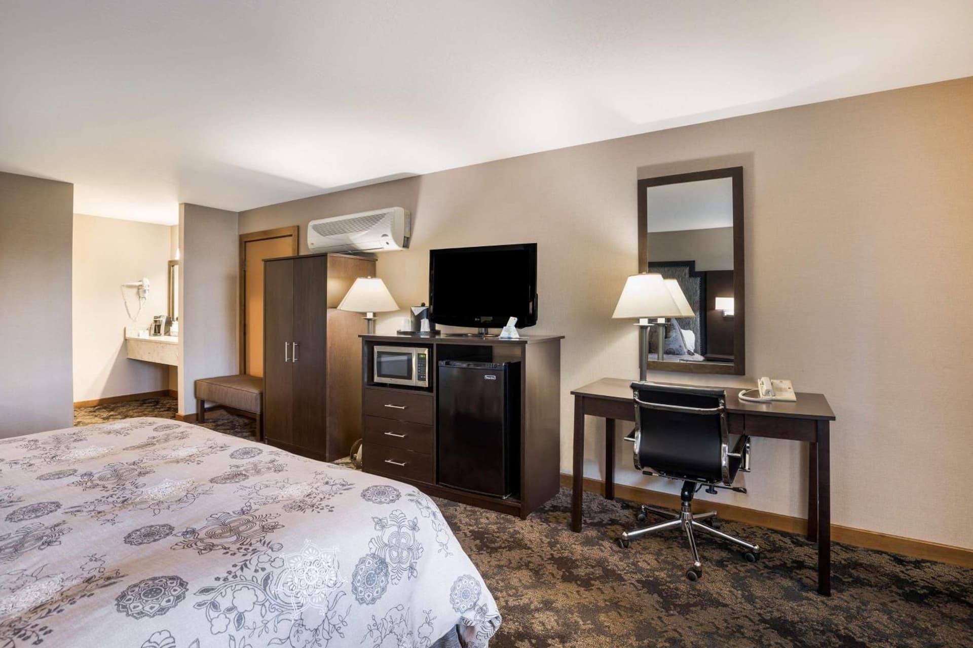 Best Western Windsor Inn gallery photo in Ashland, OR — image 40