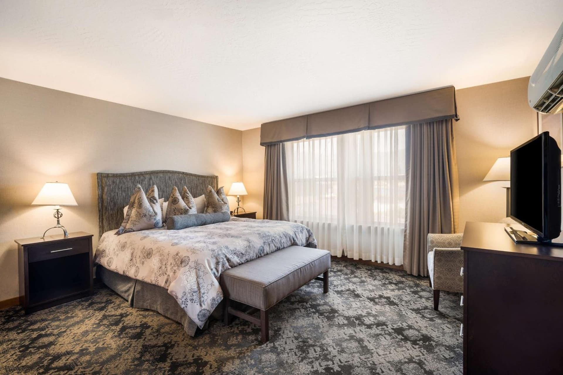 Best Western Windsor Inn gallery photo in Ashland, OR — image 51