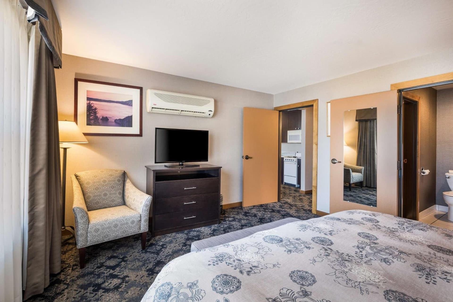 Best Western Windsor Inn gallery photo in Ashland, OR — image 12