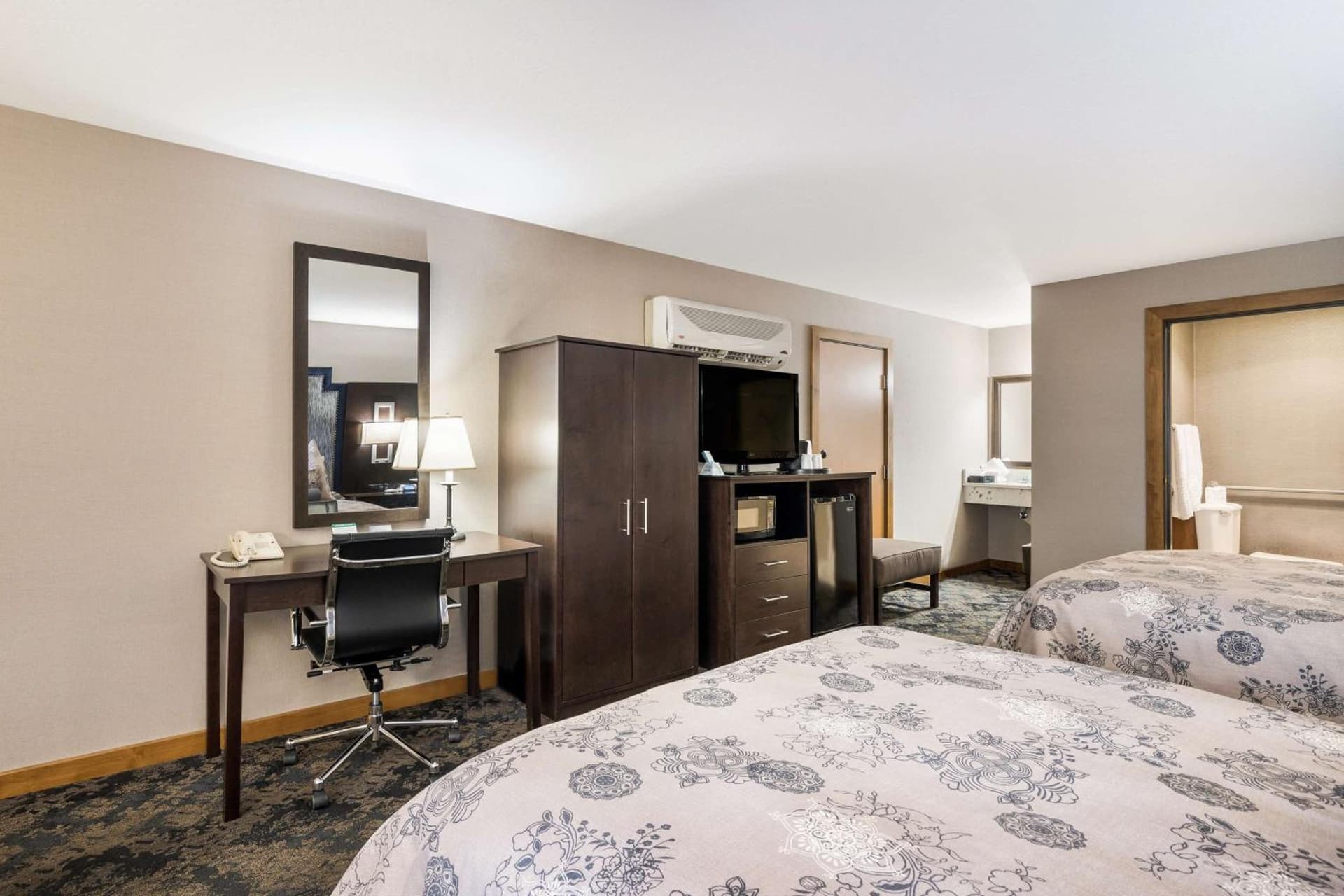 Best Western Windsor Inn gallery photo in Ashland, OR — image 10
