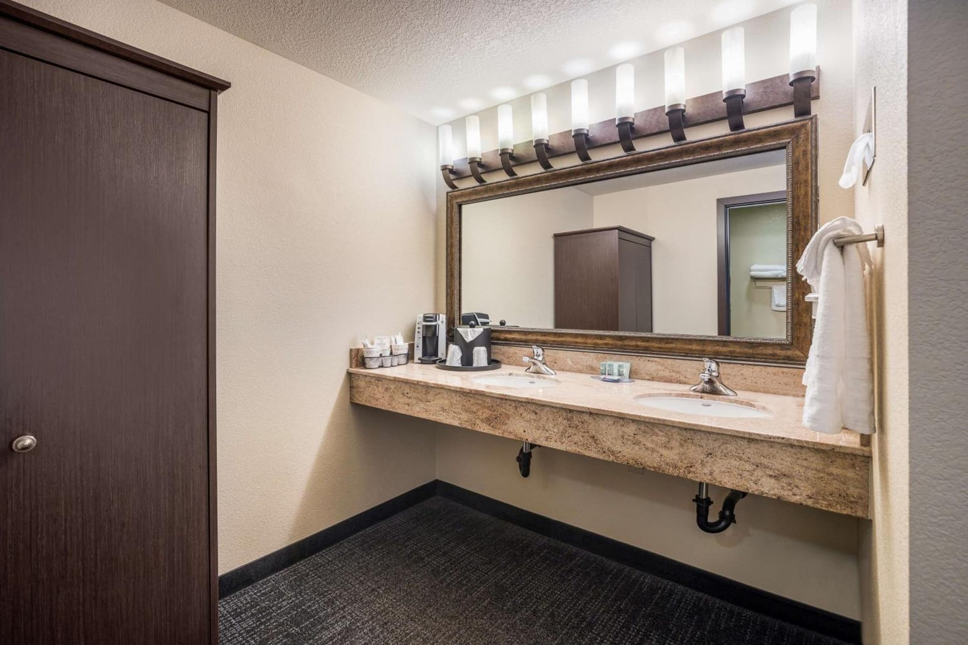 Best Western Windsor Inn gallery photo in Ashland, OR — image 44