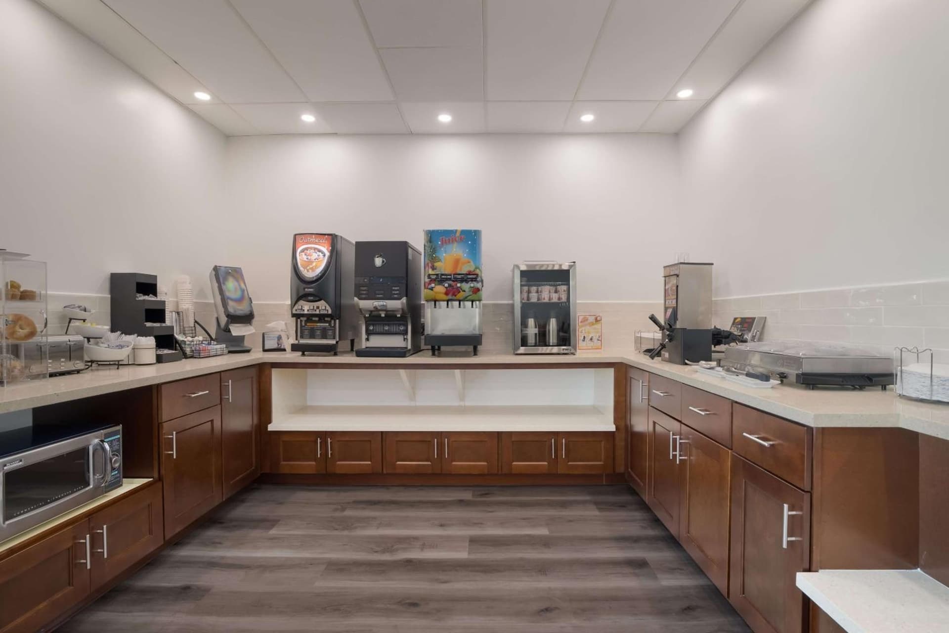 SureStay Plus Hotel by Best Western Upland - Ontario North gallery photo in Upland, CA — image 10