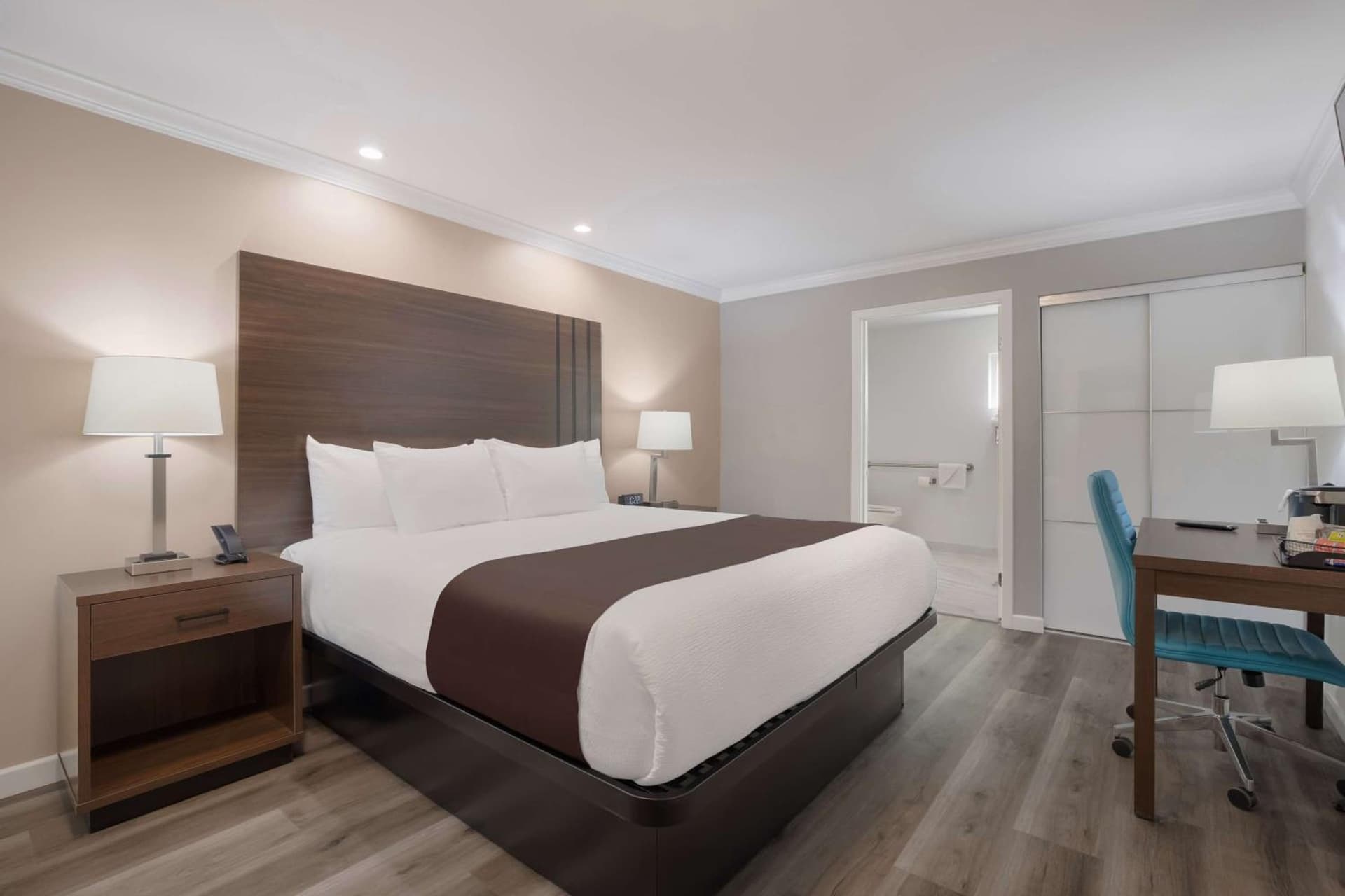 SureStay Plus Hotel by Best Western Upland - Ontario North property views in Upland, CA — gallery photo 3