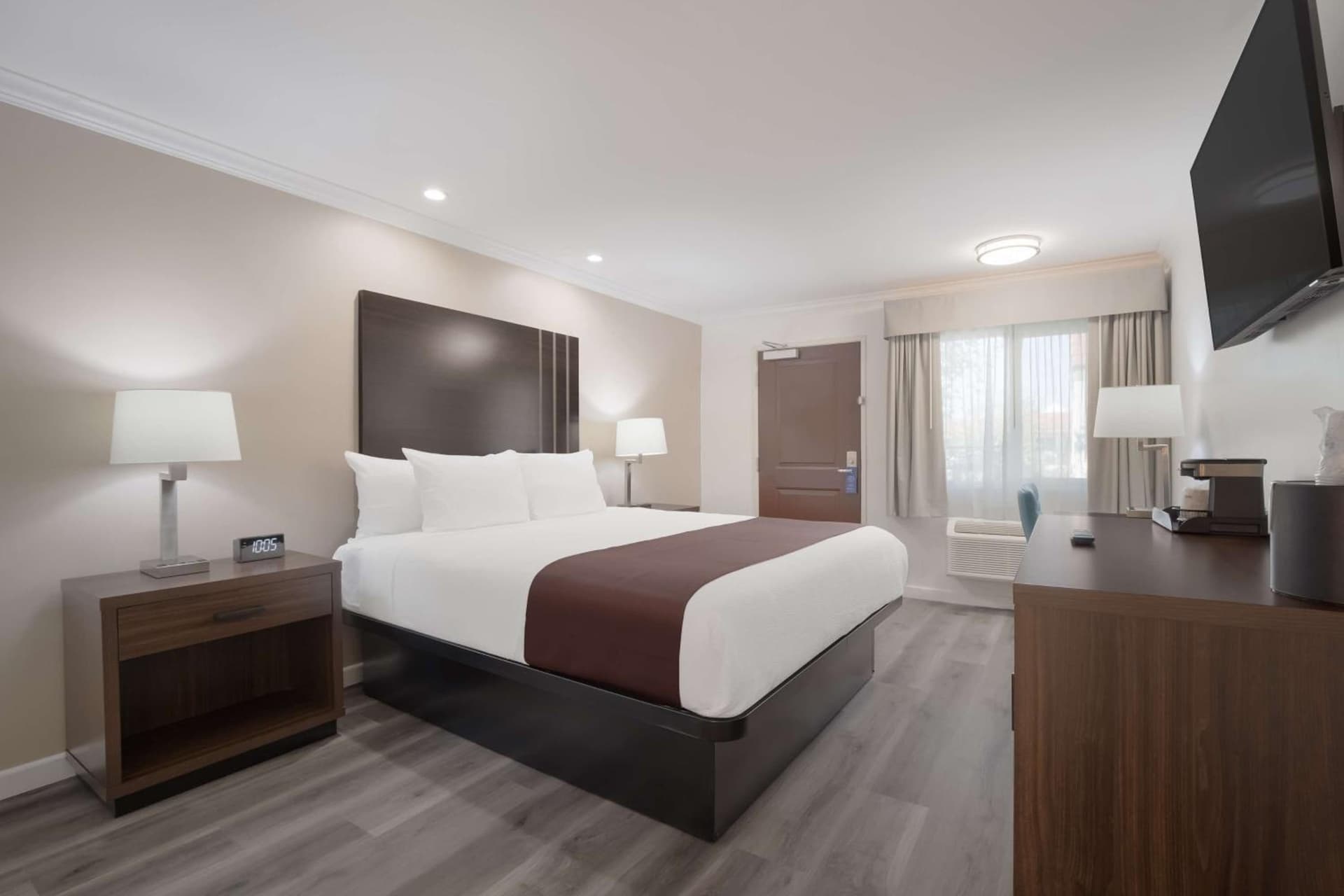 SureStay Plus Hotel by Best Western Upland - Ontario North gallery photo in Upland, CA — image 31