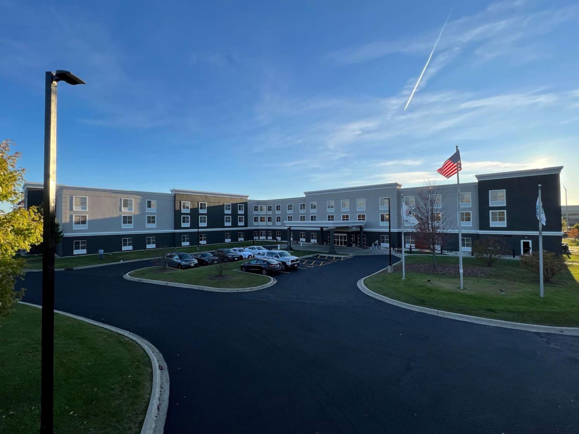 La Quinta by Wyndham Bannockburn-Deerfield featured exterior or lobby in Bannockburn, IL — similar hotel