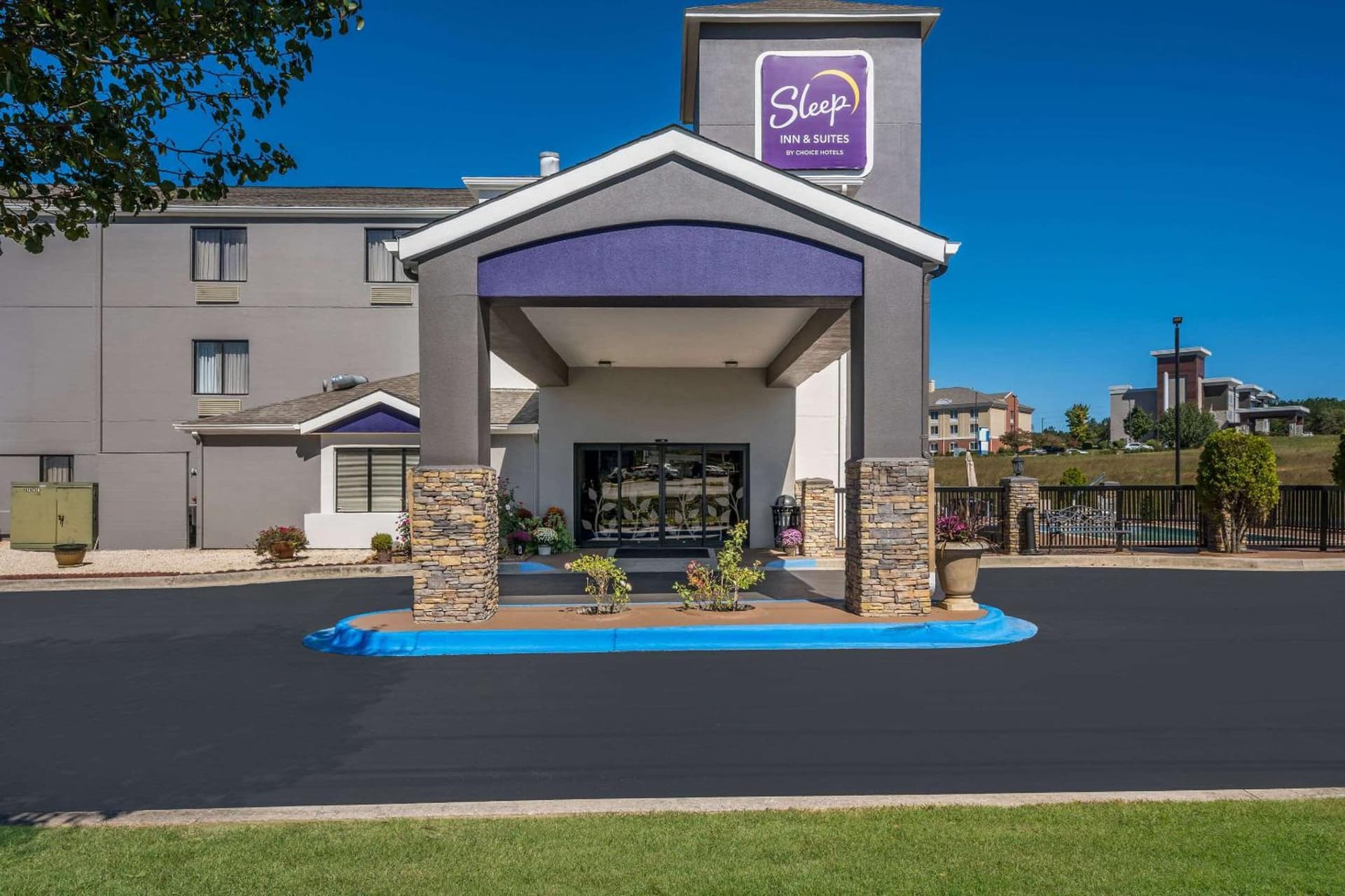 Sleep Inn & Suites Cullman I-65 exit 310 property views in Cullman, AL — gallery photo 3