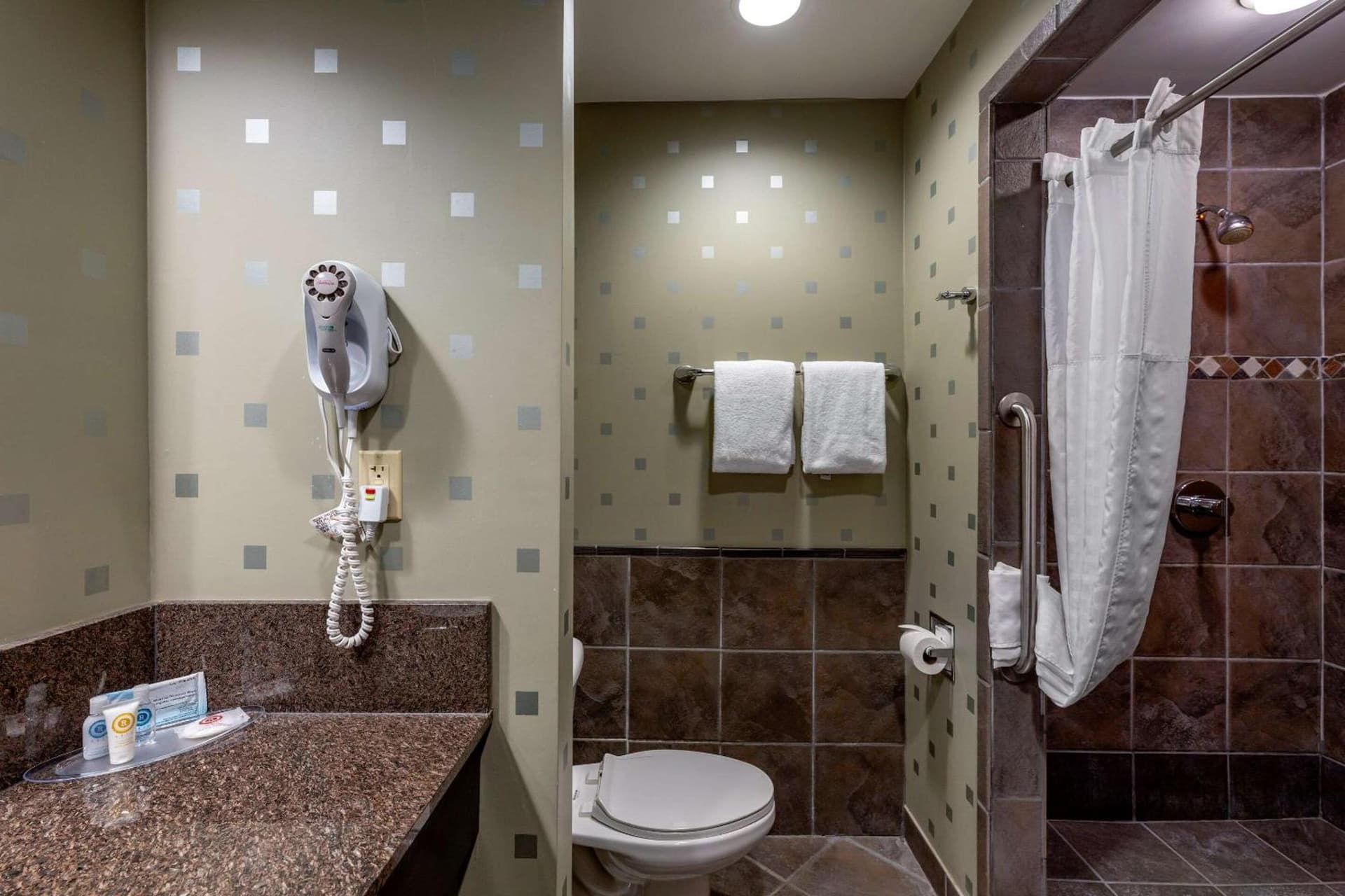 Comfort Suites Perrysburg - Toledo South gallery photo in Perrysburg, OH — image 14