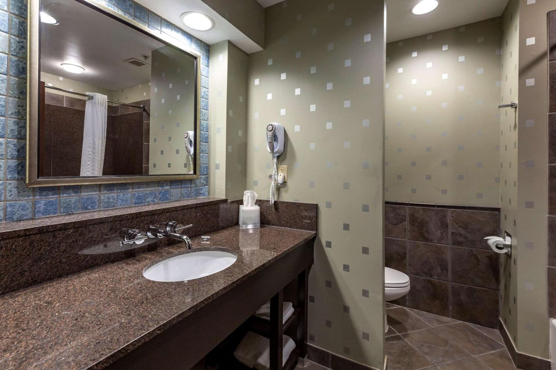 Comfort Suites Perrysburg - Toledo South gallery photo in Perrysburg, OH — image 24
