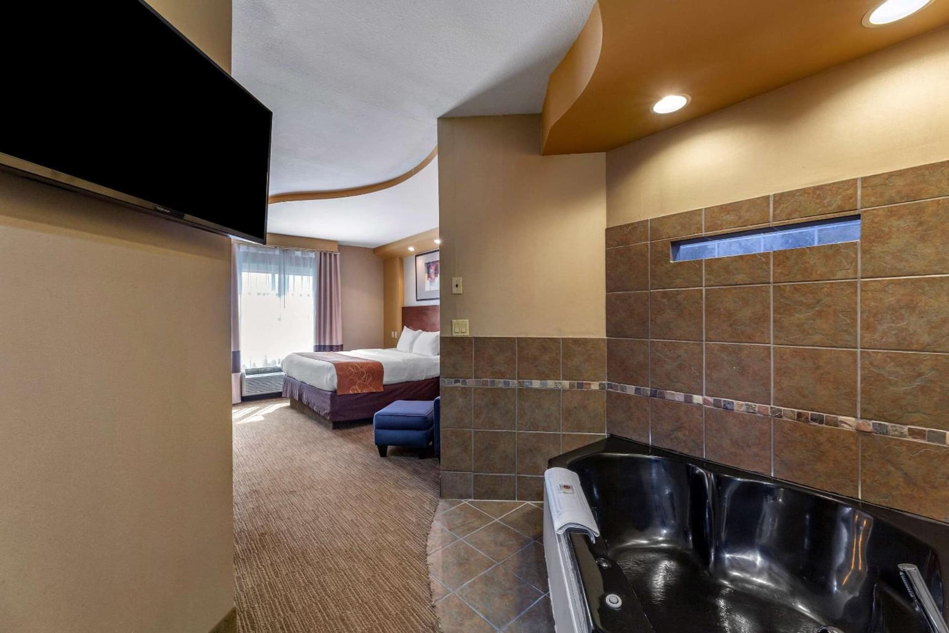 Comfort Suites Perrysburg - Toledo South gallery photo in Perrysburg, OH — image 16