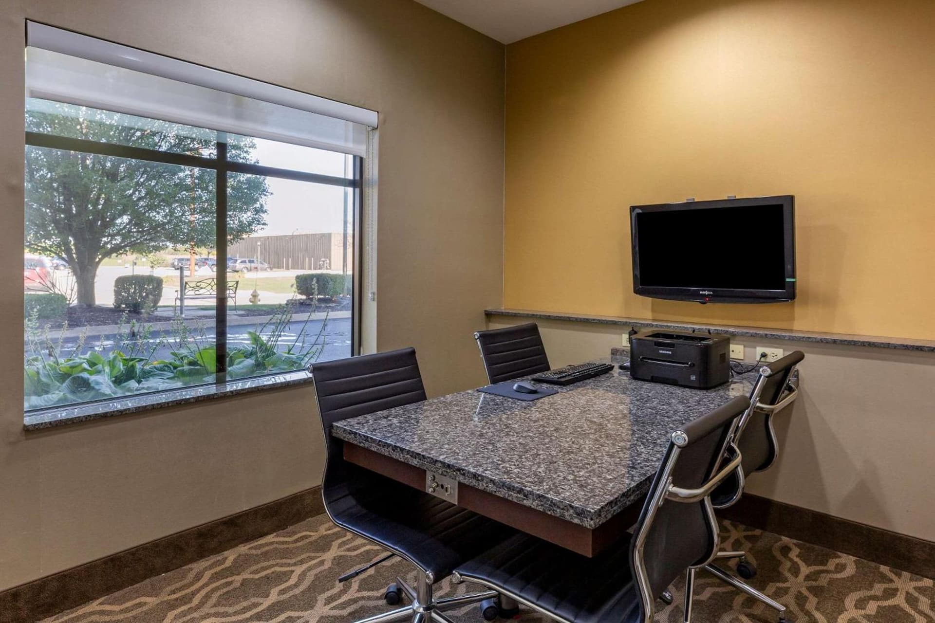 Comfort Suites Perrysburg - Toledo South gallery photo in Perrysburg, OH — image 29