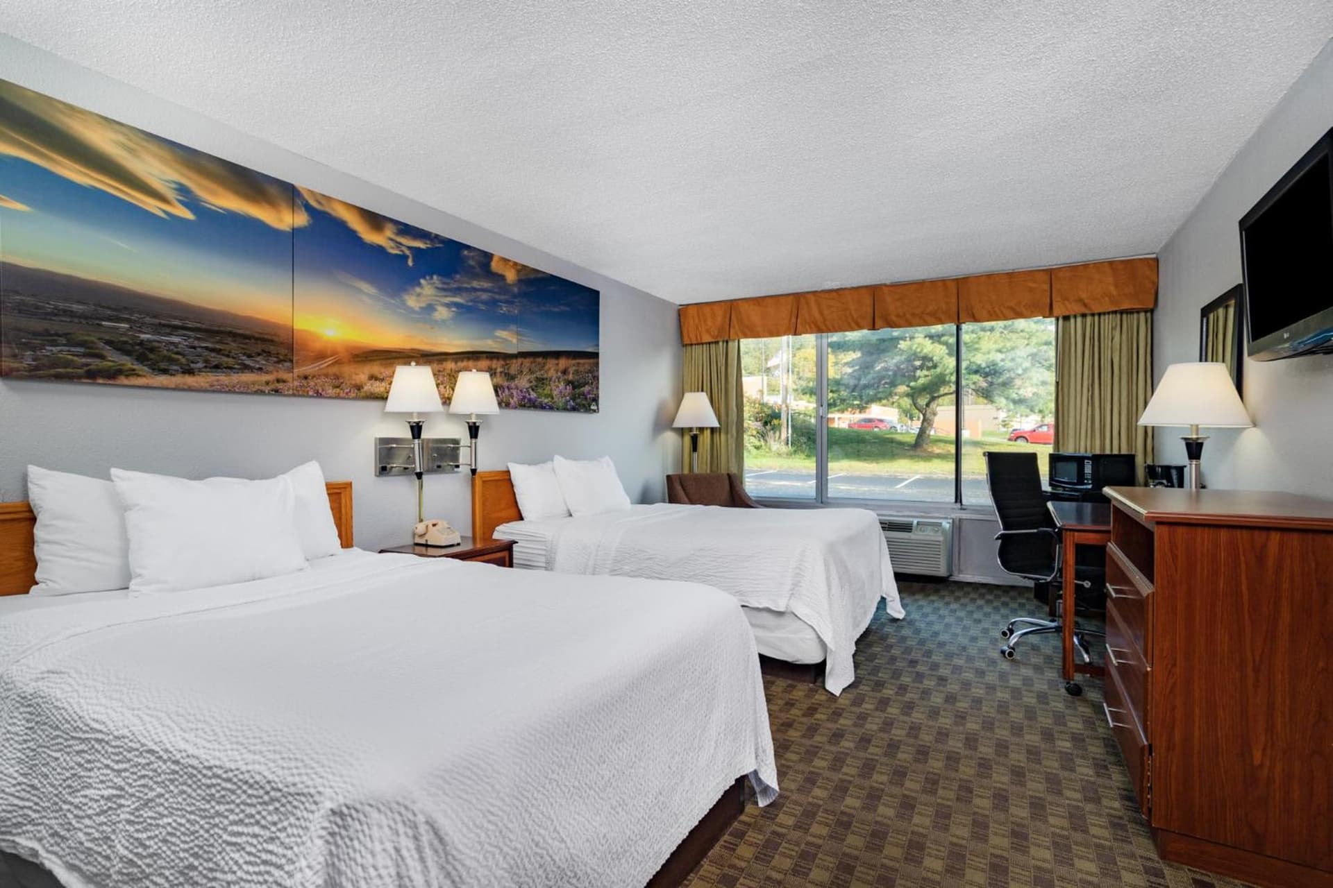 Days Inn by Wyndham Cambridge gallery photo in Cambridge, OH — image 36
