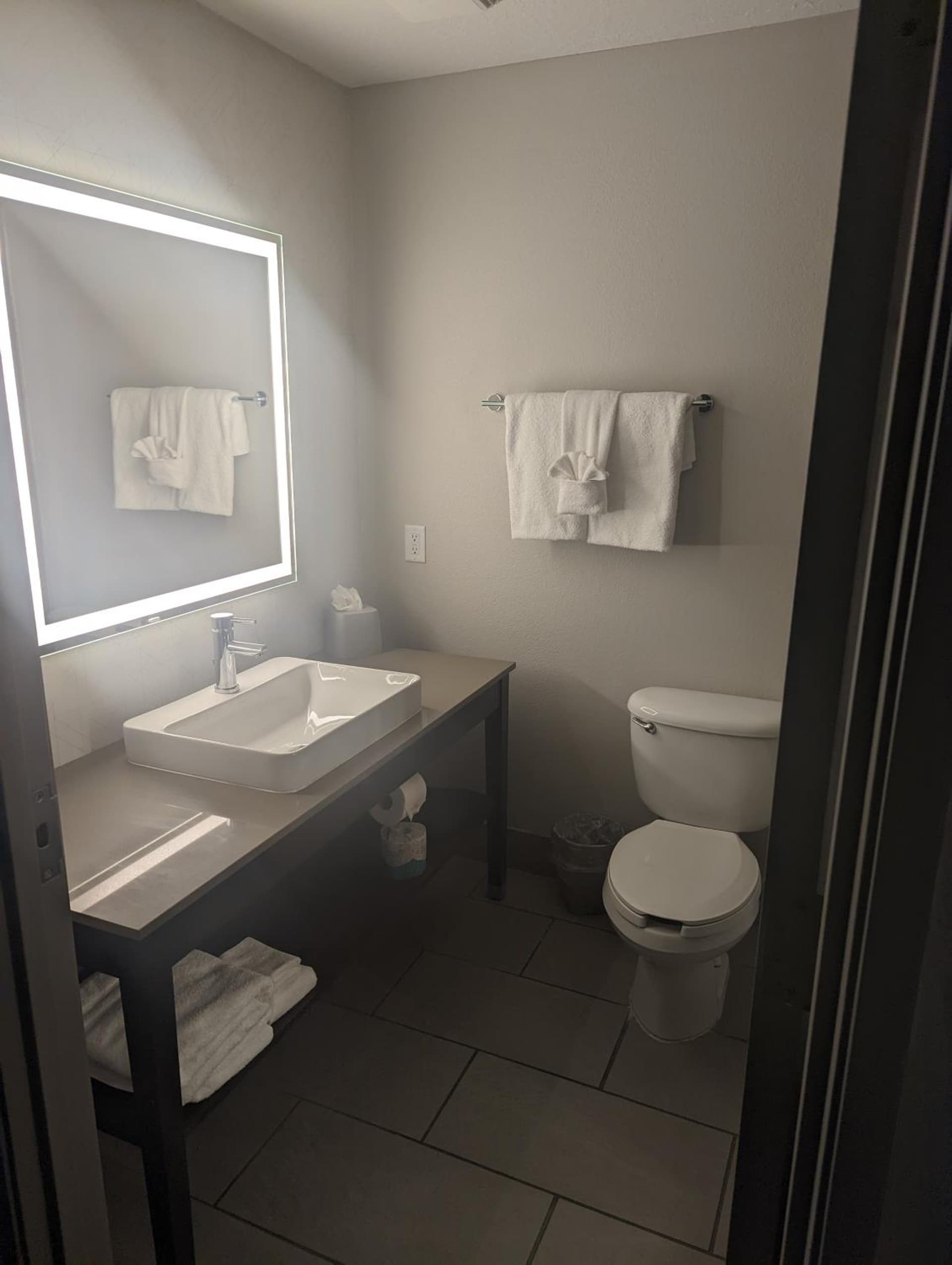 Holiday Inn Express & Suites Salt Lake City N - Bountiful gallery photo in Bountiful, UT — image 6