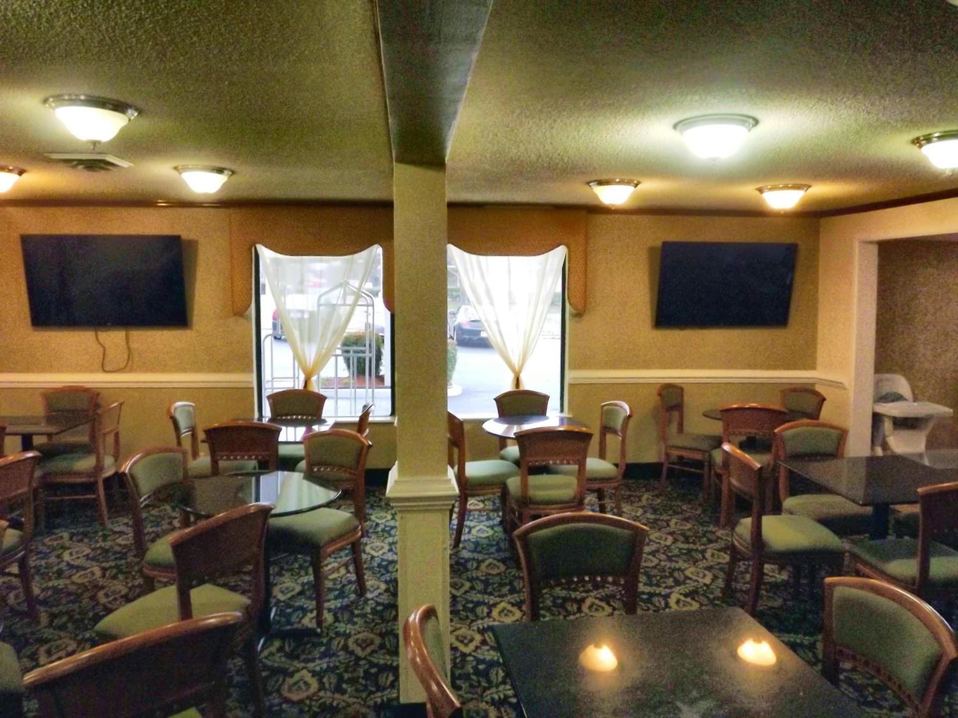 Best Western Greensboro Coliseum Inn gallery photo in Greensboro, NC — image 9