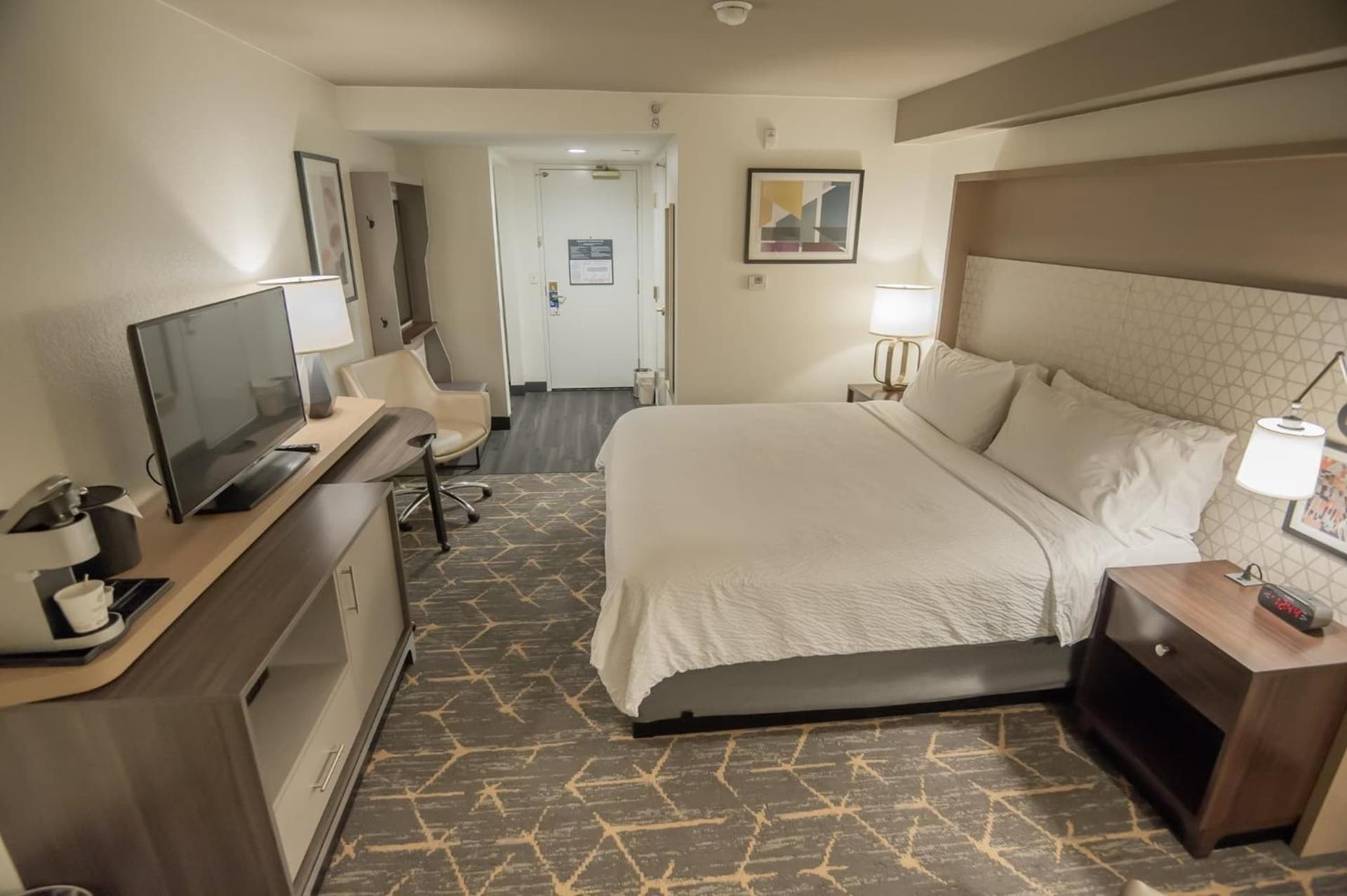 Holiday Inn & Suites Oakland - Airport by IHG gallery photo in Oakland, CA — image 4