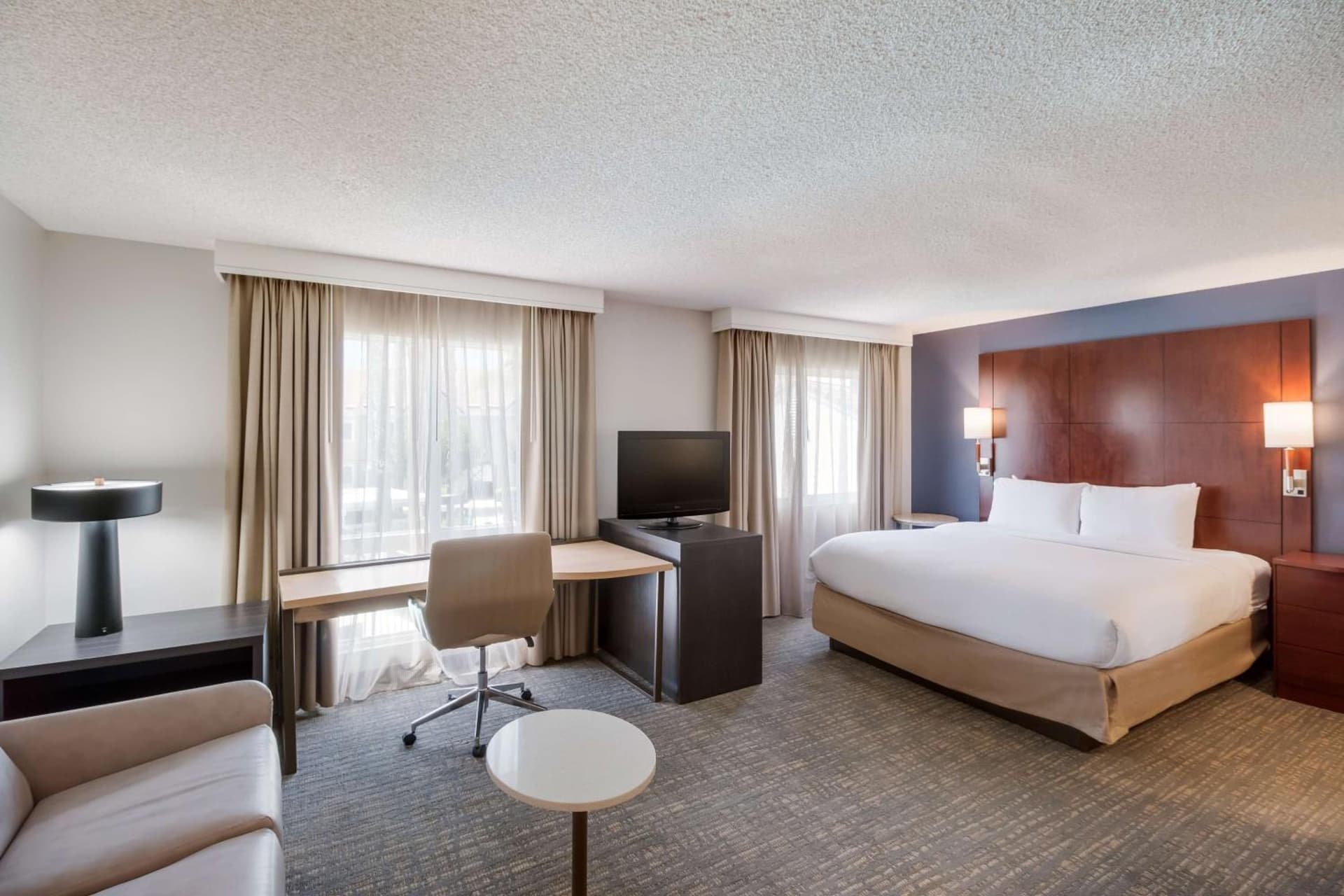 Sonesta ES Suites Huntington Beach Fountain Valley property views in Huntington Beach, CA — gallery photo 3