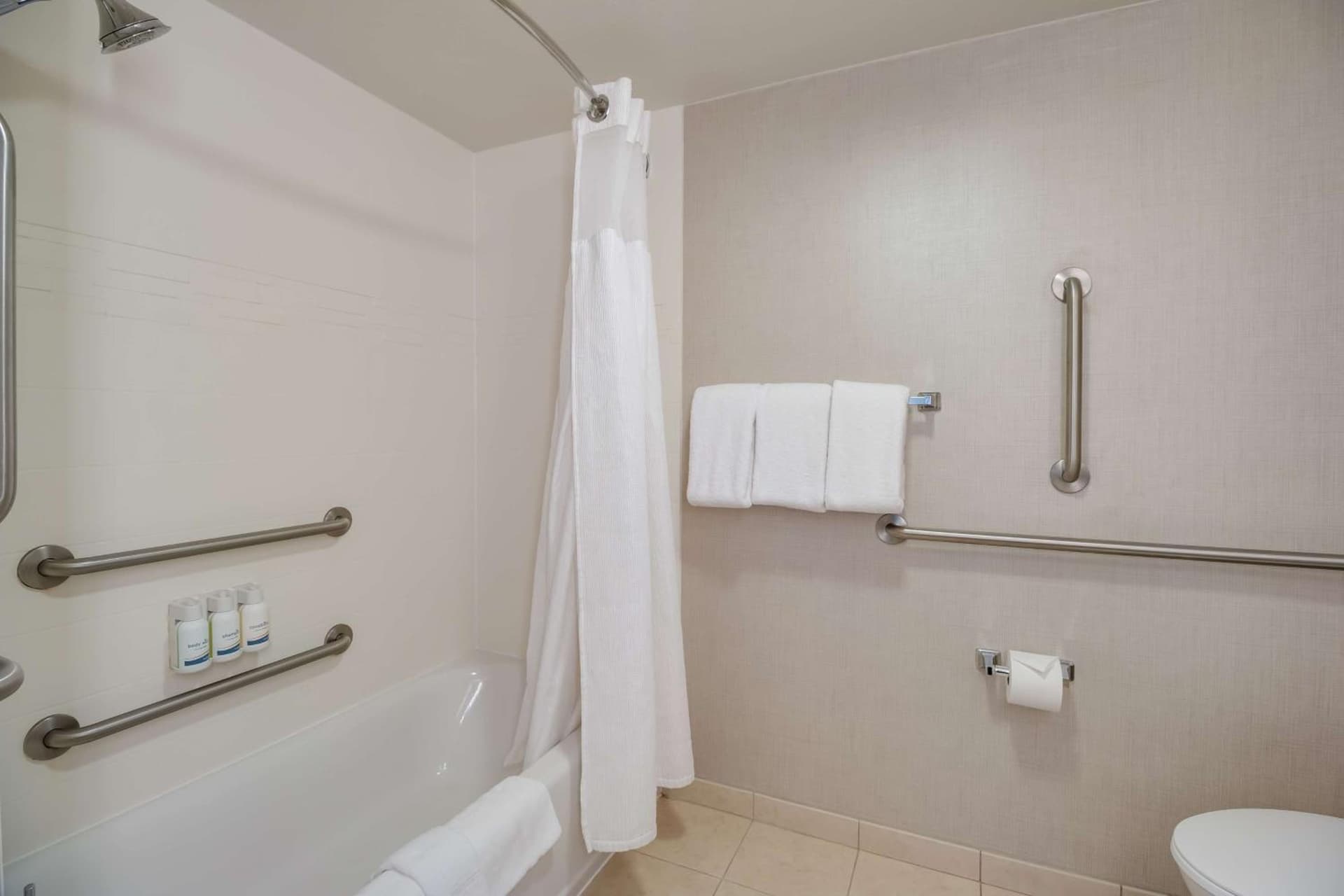 Sonesta ES Suites Huntington Beach Fountain Valley gallery photo in Huntington Beach, CA — image 25