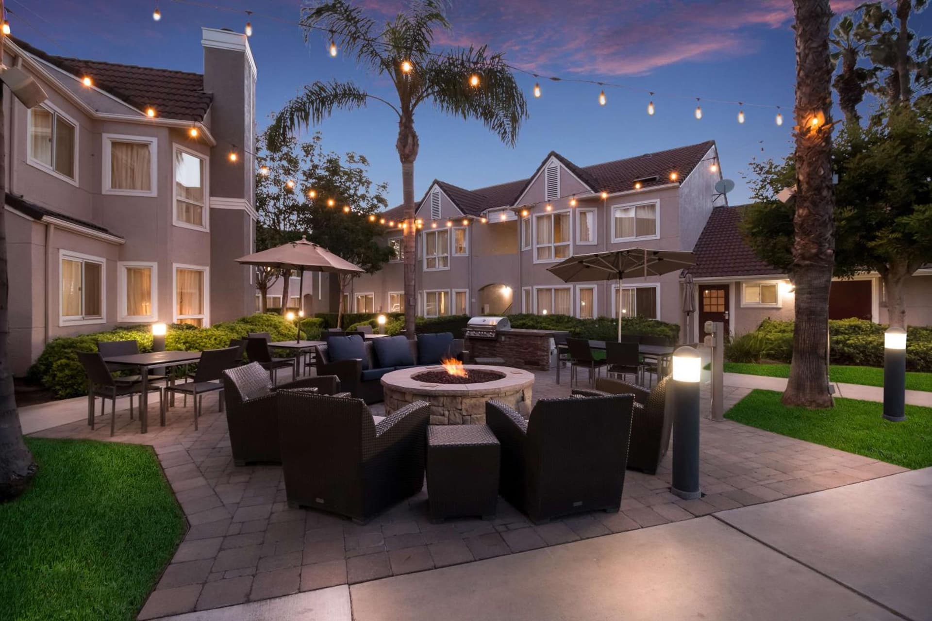 Sonesta ES Suites Huntington Beach Fountain Valley gallery photo in Huntington Beach, CA — image 24