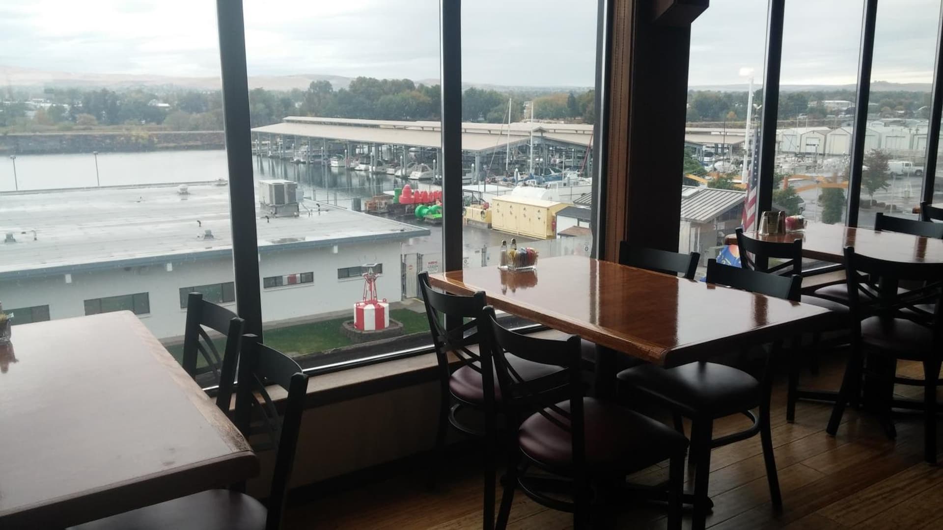 Clover Island Inn gallery photo in Kennewick, WA — image 70