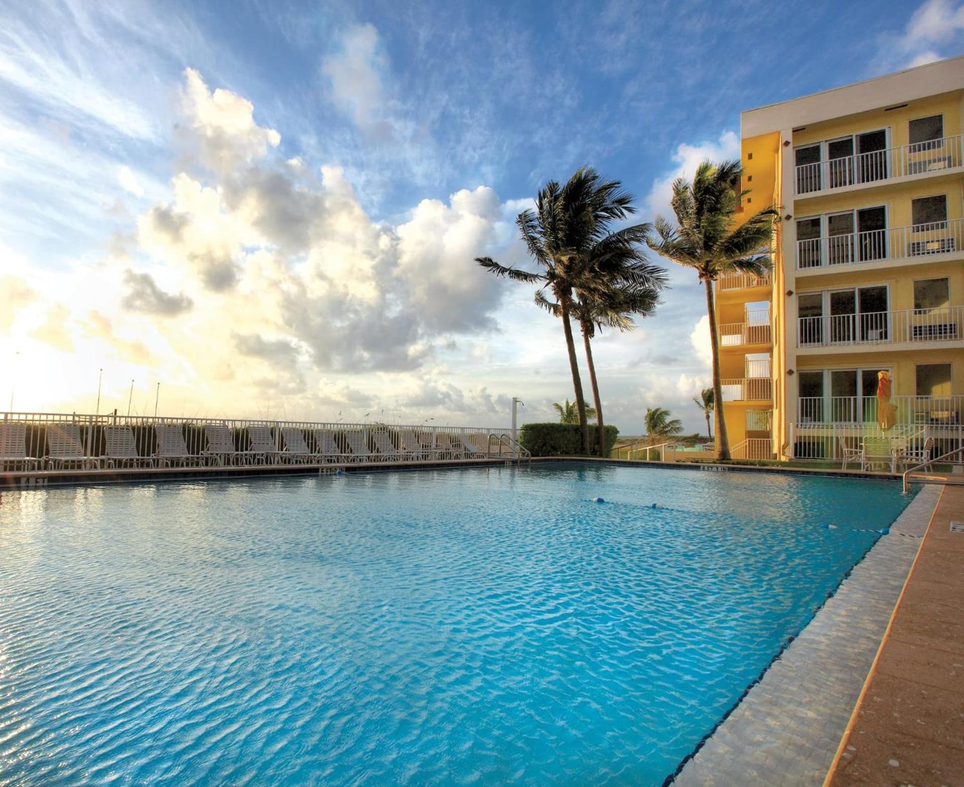 Club Wyndham Sea Gardens interior in Pompano Beach, FL — gallery photo 2
