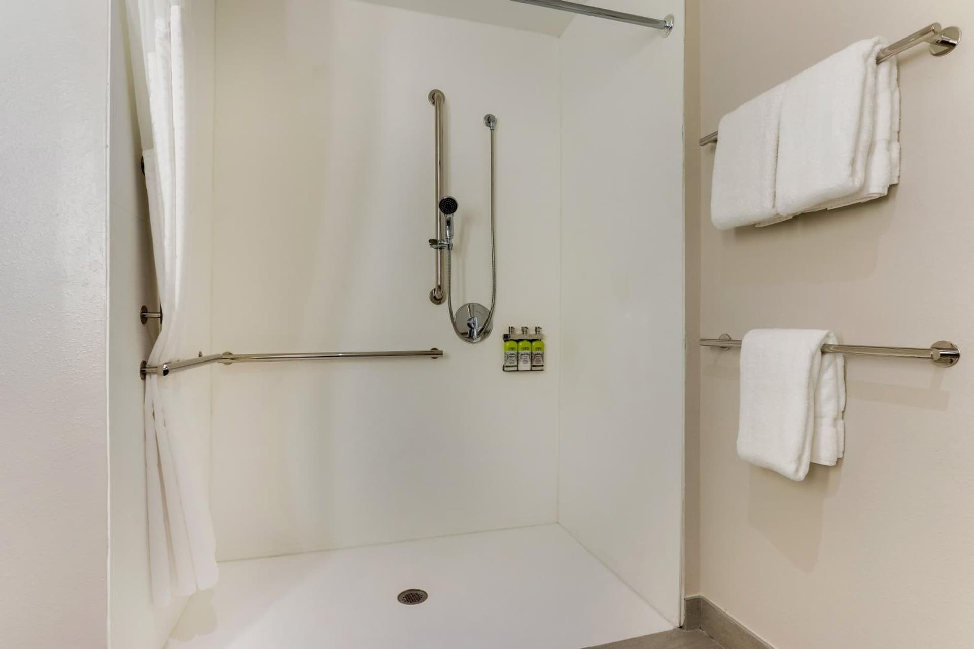 Holiday Inn Express & Suites - Dawsonville by IHG gallery photo in Dawsonville, GA — image 55