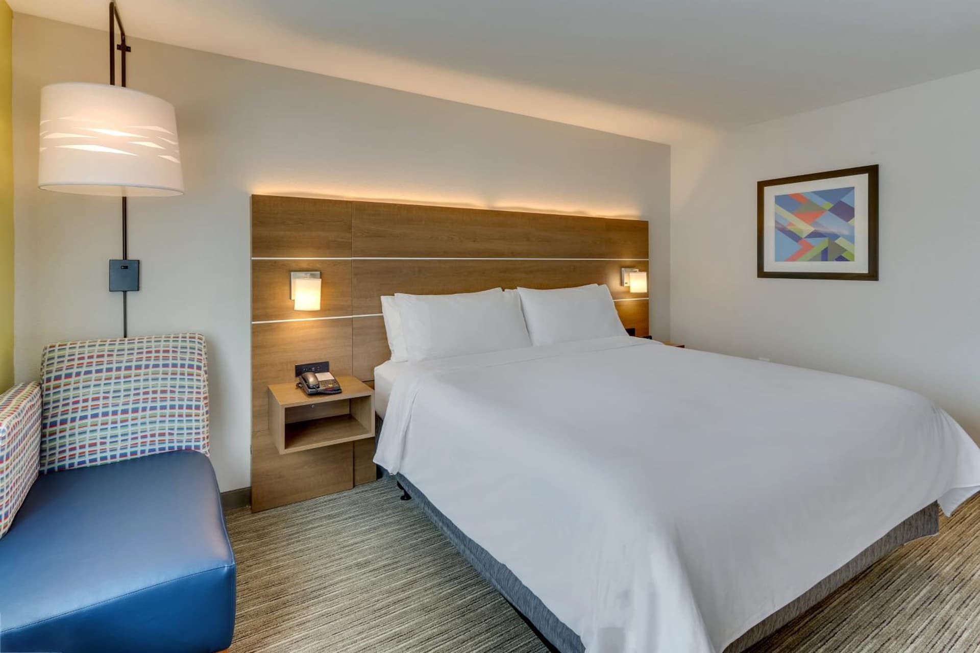 Holiday Inn Express & Suites - Dawsonville by IHG interior in Dawsonville, GA — gallery photo 2