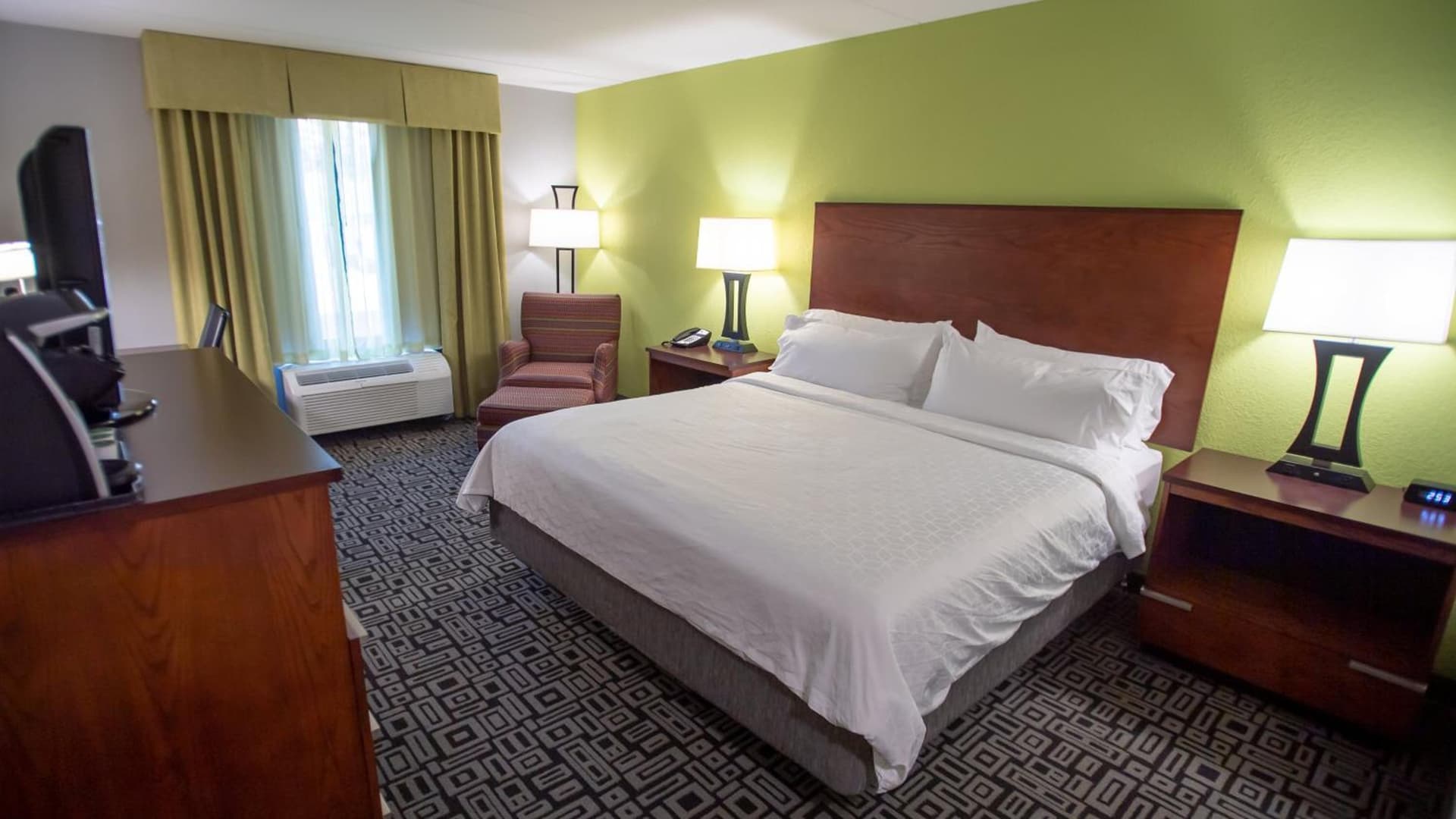 Holiday Inn Express Hickory - Hickory Mart by IHG gallery photo in Hickory, NC — image 20