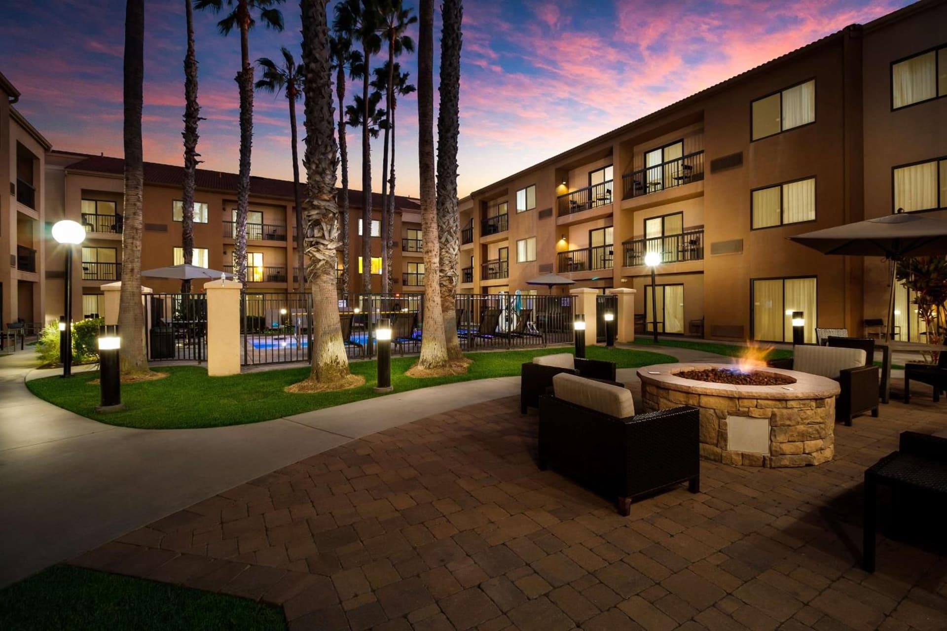 Sonesta Select Huntington Beach Fountain Valley gallery photo in Huntington Beach, CA — image 12