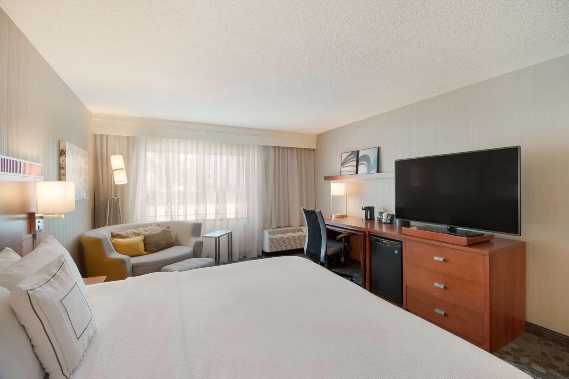 Sonesta Select Huntington Beach Fountain Valley gallery photo in Huntington Beach, CA — image 34