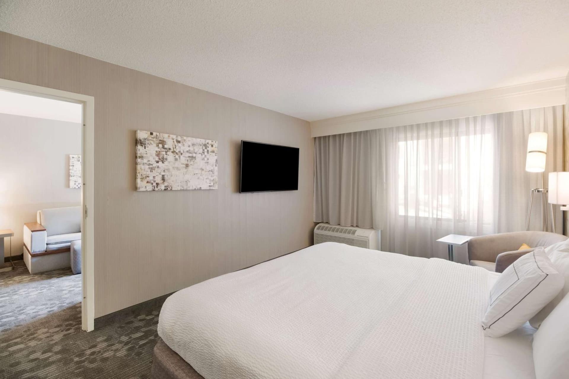 Sonesta Select Huntington Beach Fountain Valley gallery photo in Huntington Beach, CA — image 18