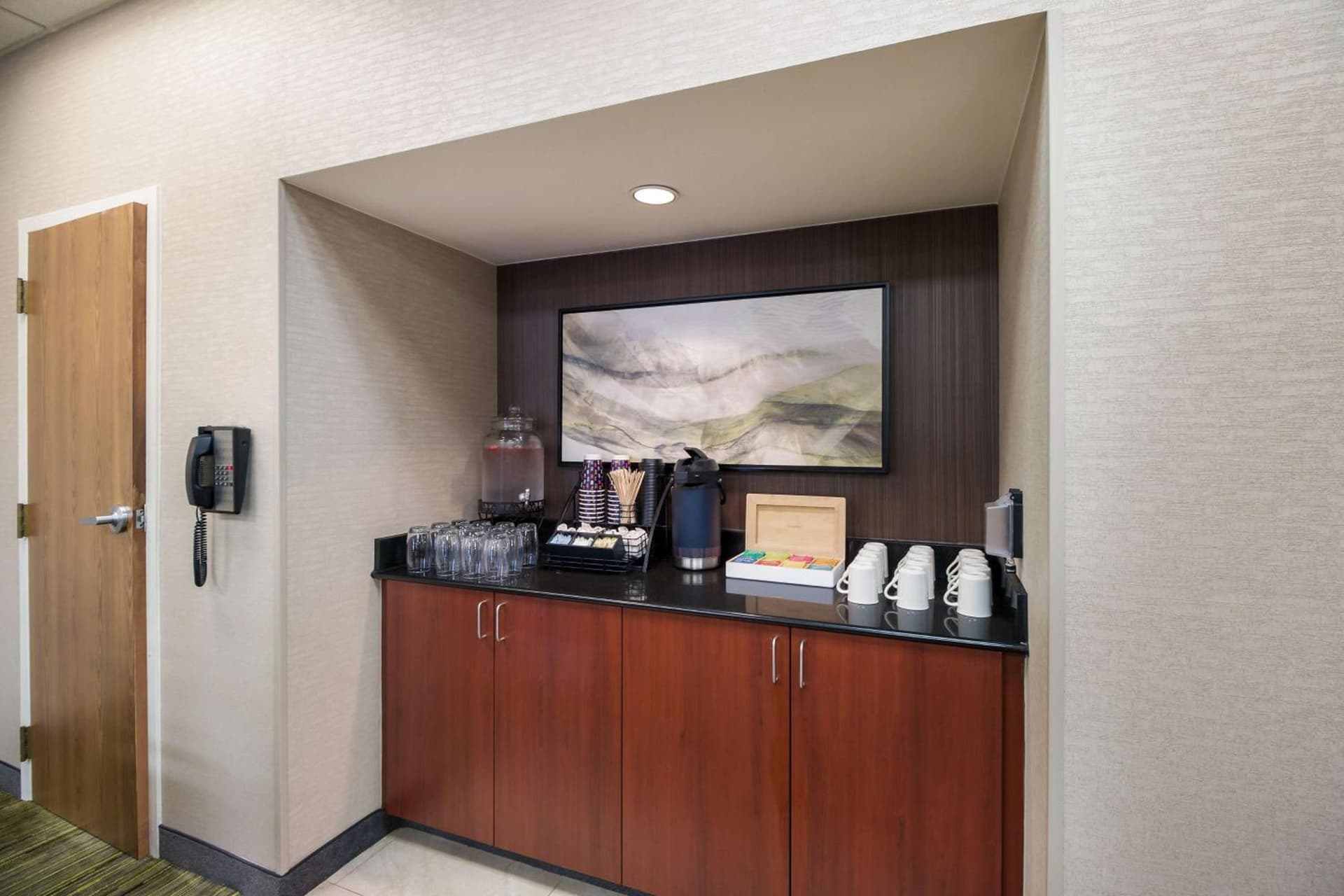Sonesta Select Huntington Beach Fountain Valley gallery photo in Huntington Beach, CA — image 9