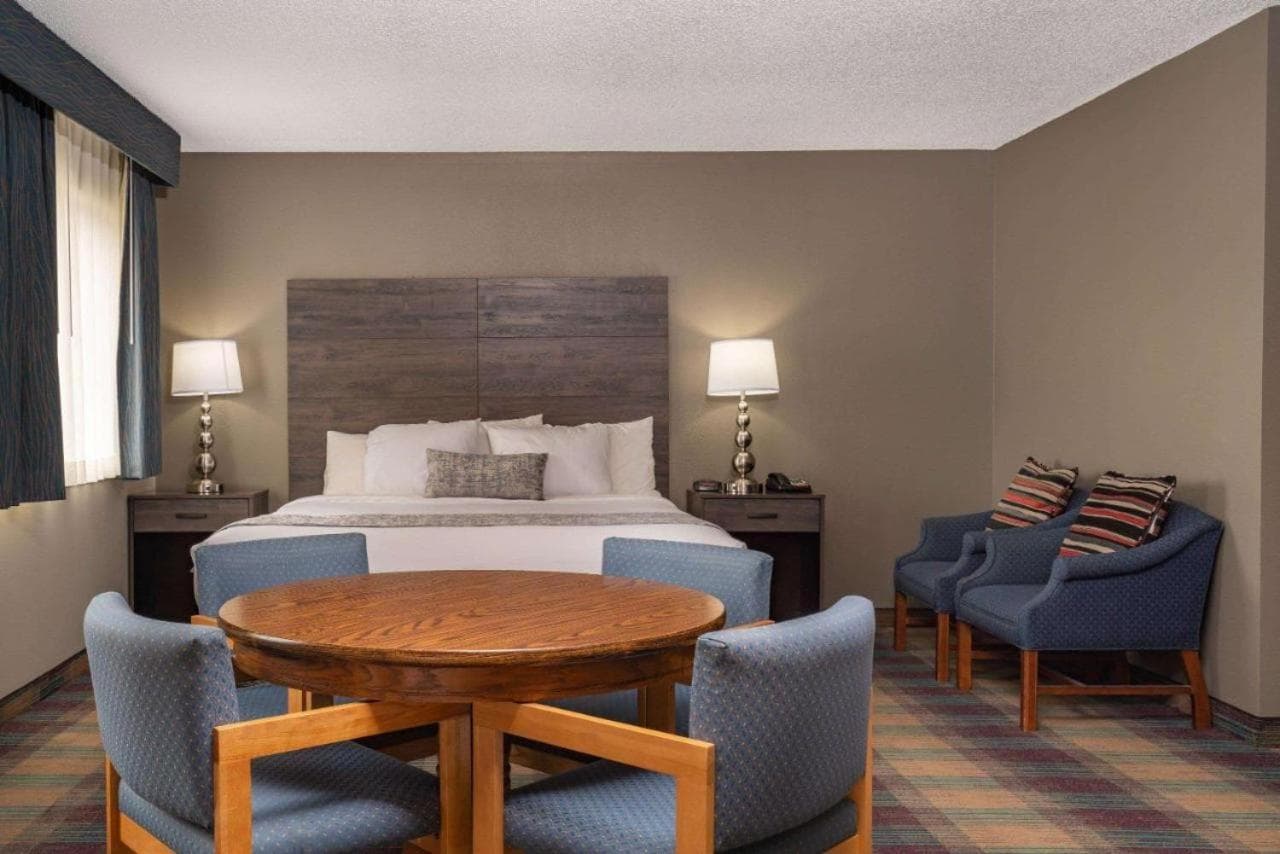 Baymont Inn Baldwin interior in Baldwin, WI — gallery photo 2