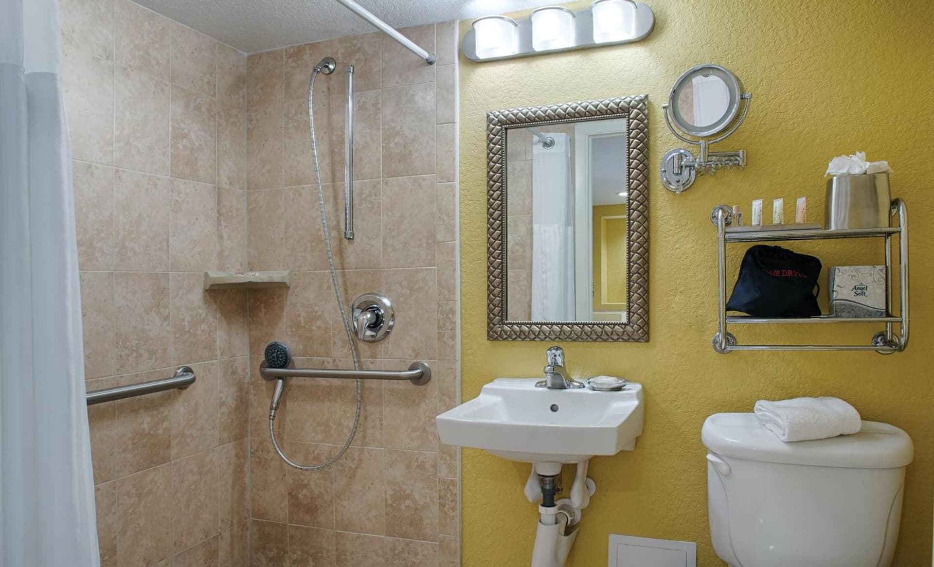 Club Wyndham Santa Barbara gallery photo in Pompano Beach, FL — image 30