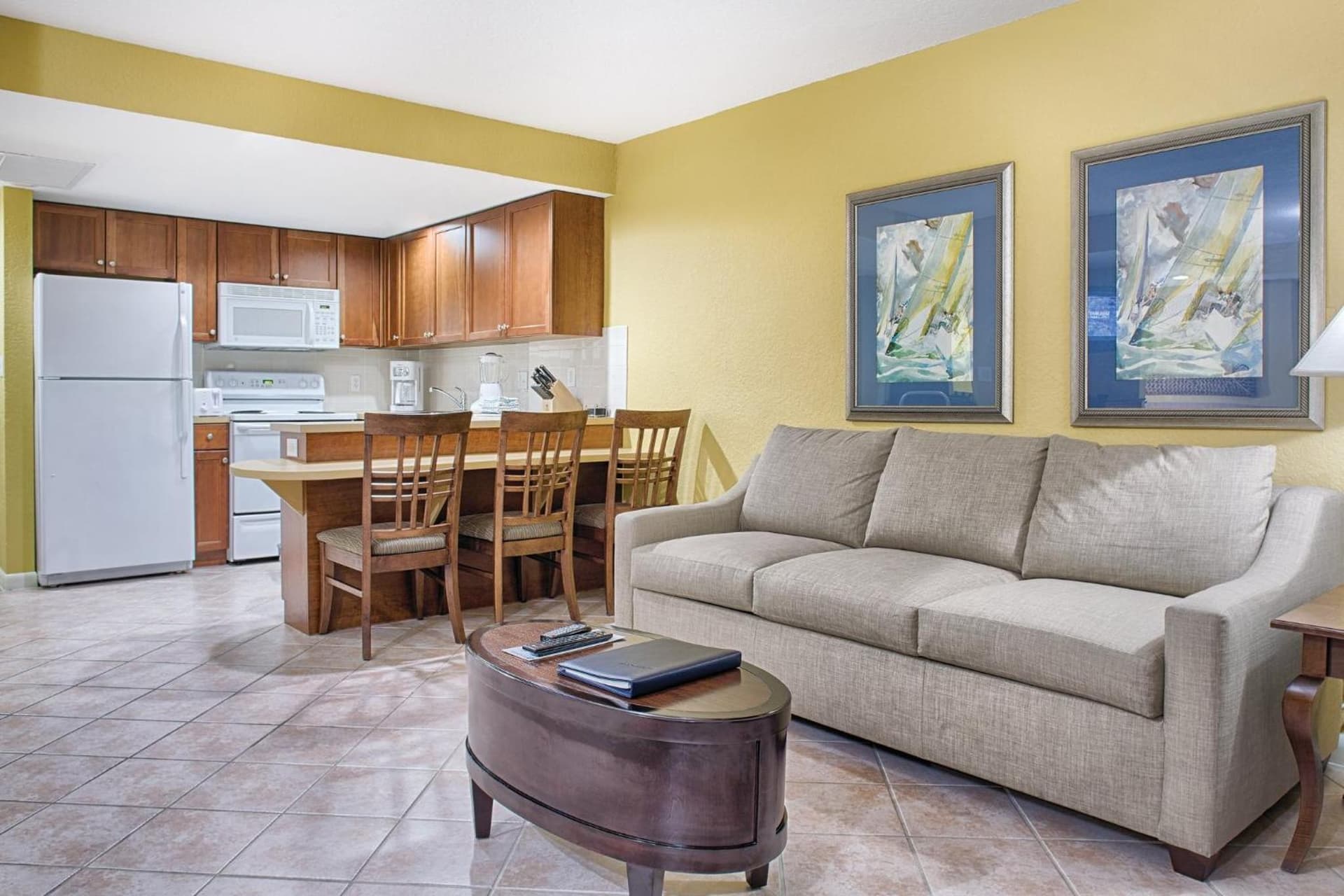 Club Wyndham Santa Barbara gallery photo in Pompano Beach, FL — image 6
