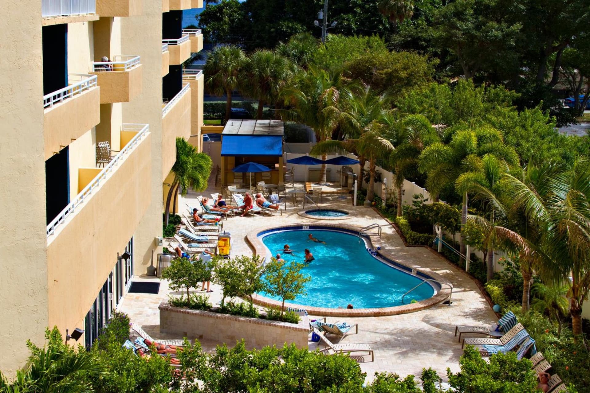 Club Wyndham Santa Barbara gallery photo in Pompano Beach, FL — image 33