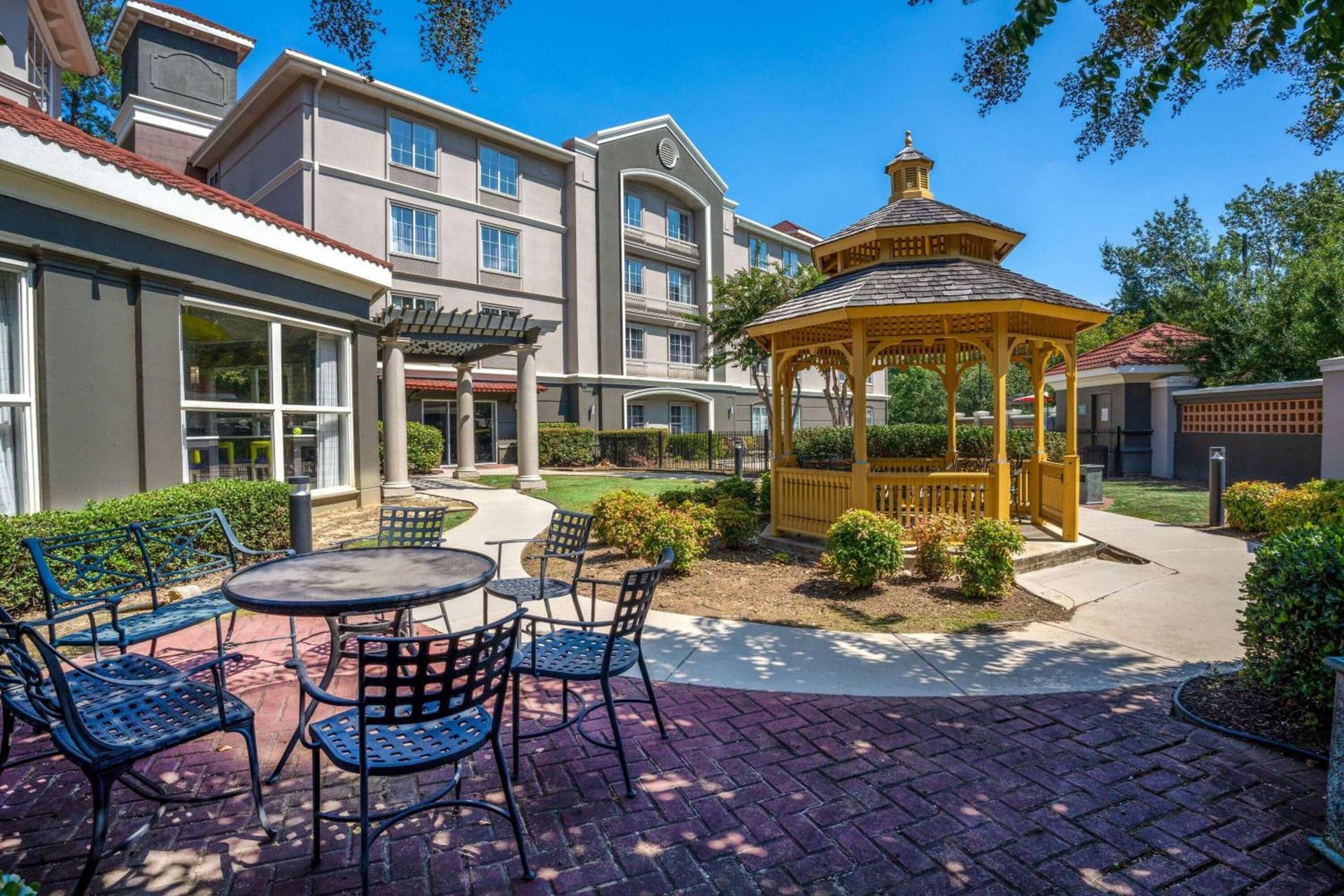 La Quinta by Wyndham Birmingham Hoover gallery photo in Hoover, AL — image 14
