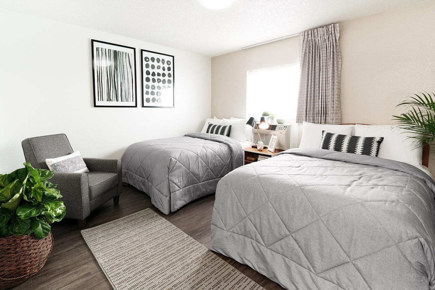 Intown Suites Extended Stay Select Hampton VA gallery photo in Hampton, VA — image 7