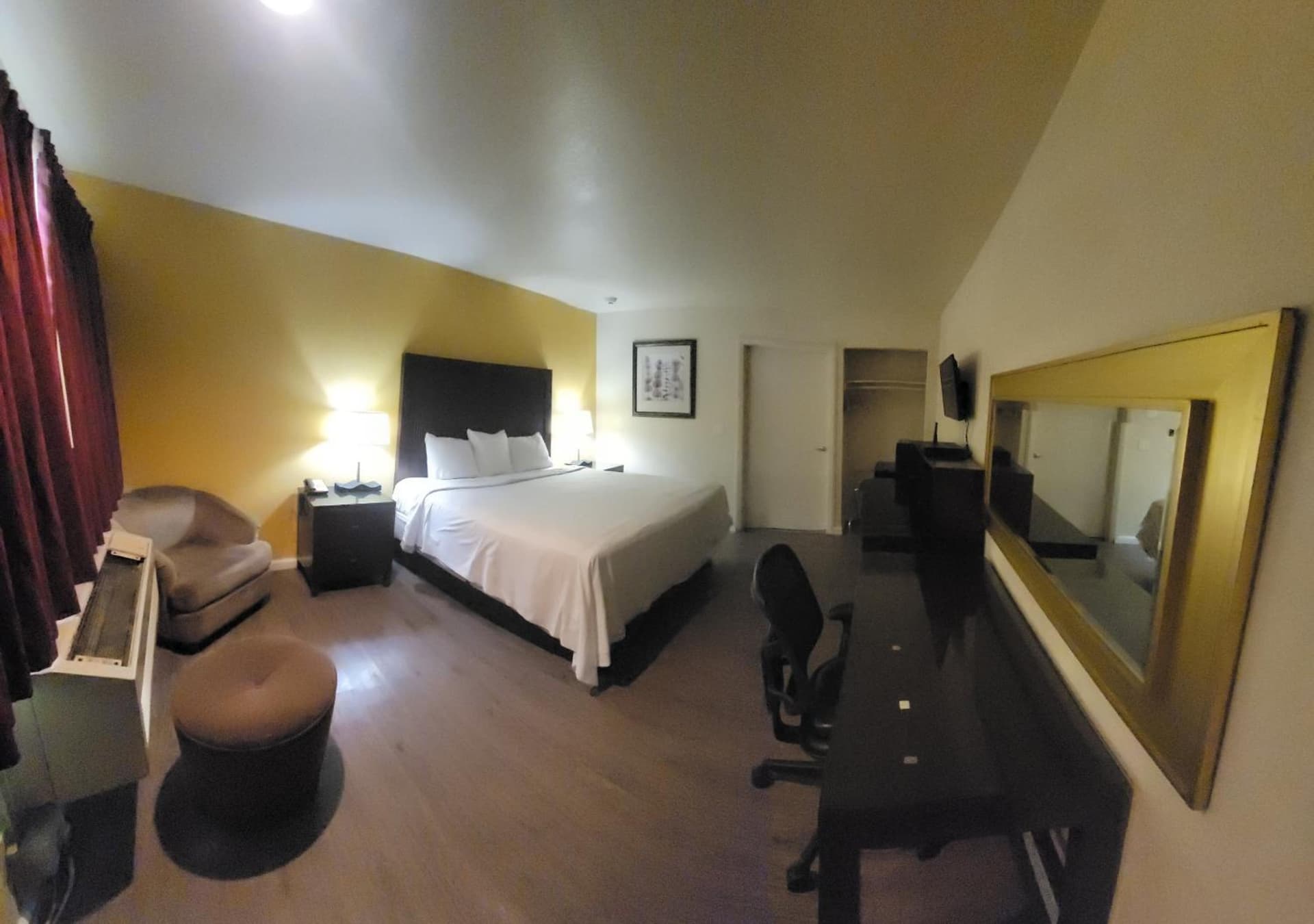 Mission Inn and Suites gallery photo in Hayward, CA — image 11