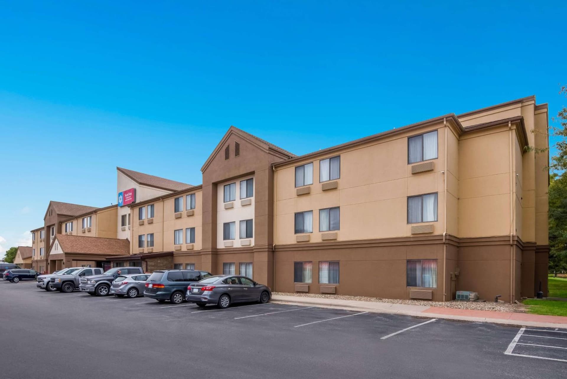 SureStay Plus Hotel by Best Western Coralville Iowa City gallery photo in Coralville, IA — image 33