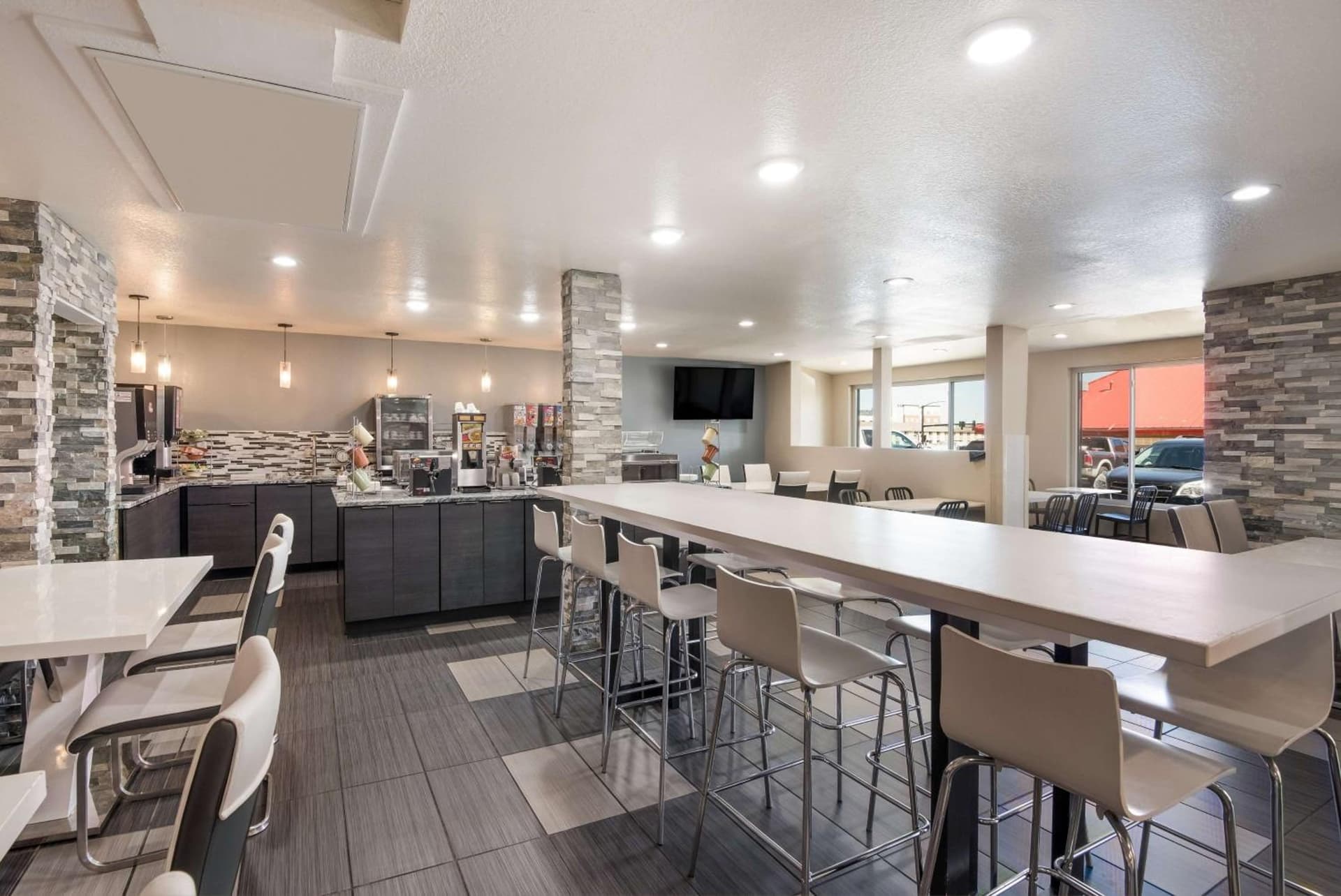 SureStay Plus Hotel by Best Western Coralville Iowa City gallery photo in Coralville, IA — image 31