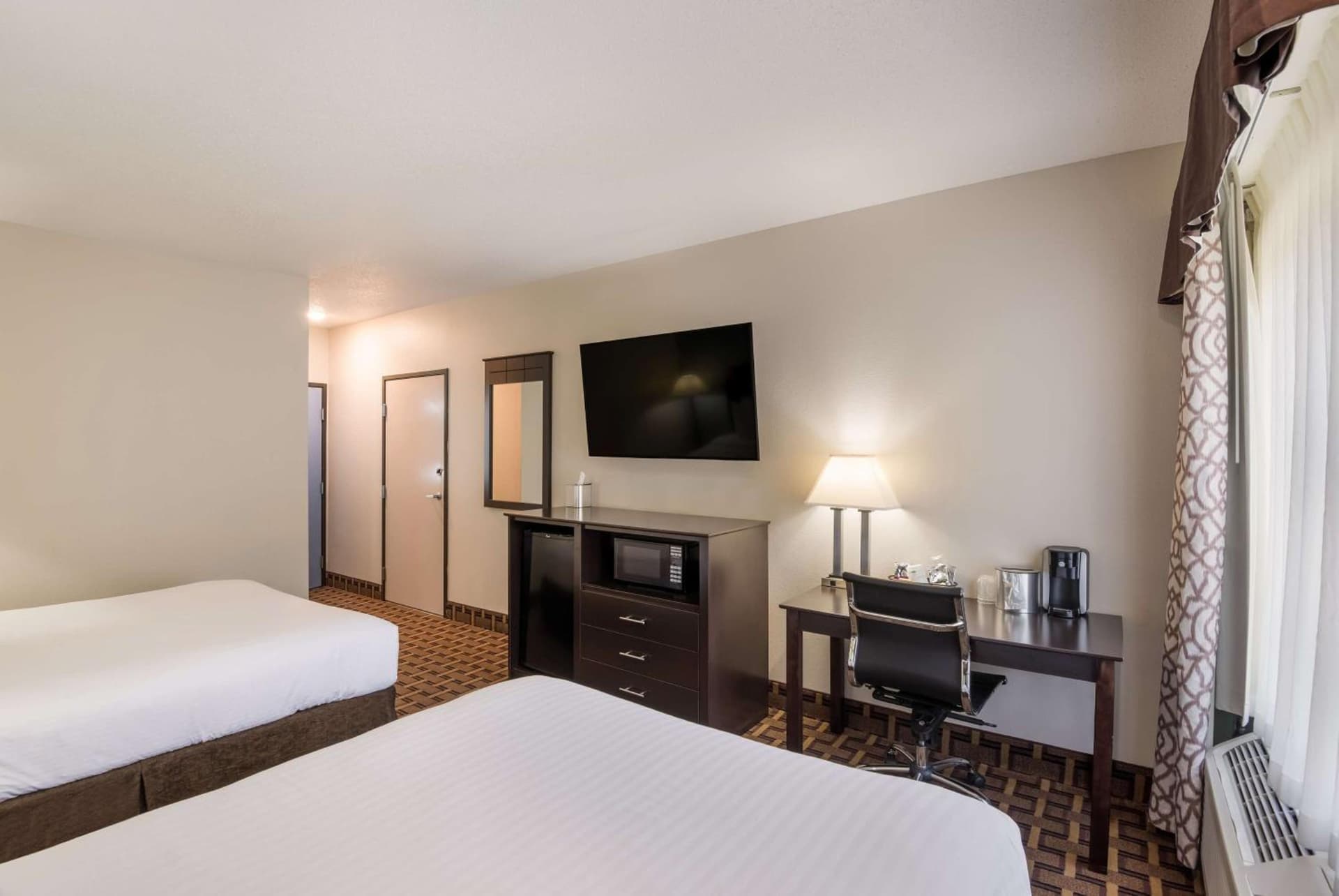 SureStay Plus Hotel by Best Western Coralville Iowa City gallery photo in Coralville, IA — image 21