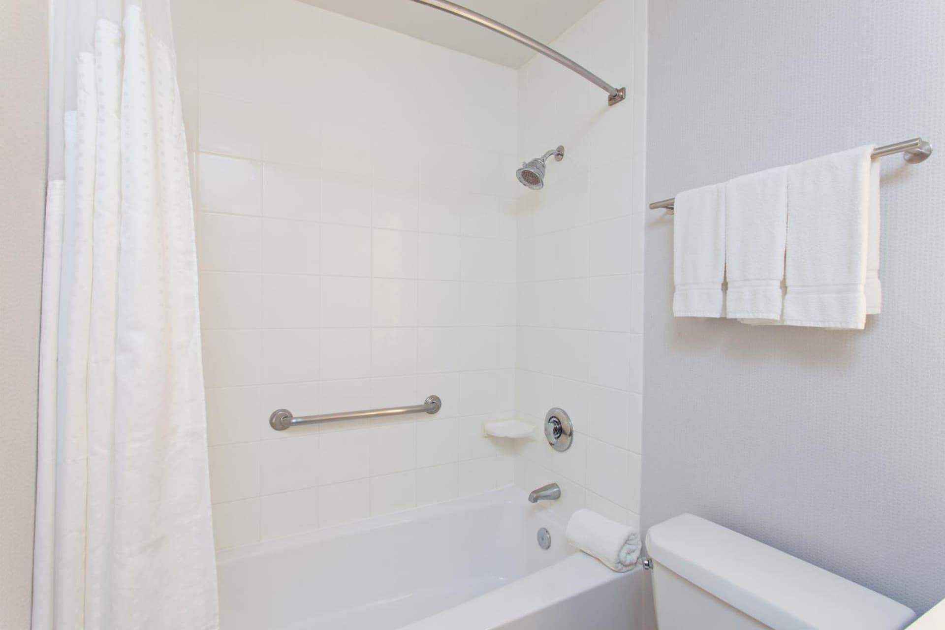 Holiday Inn Los Angeles - LAX Airport by IHG gallery photo in Los Angeles, CA — image 38