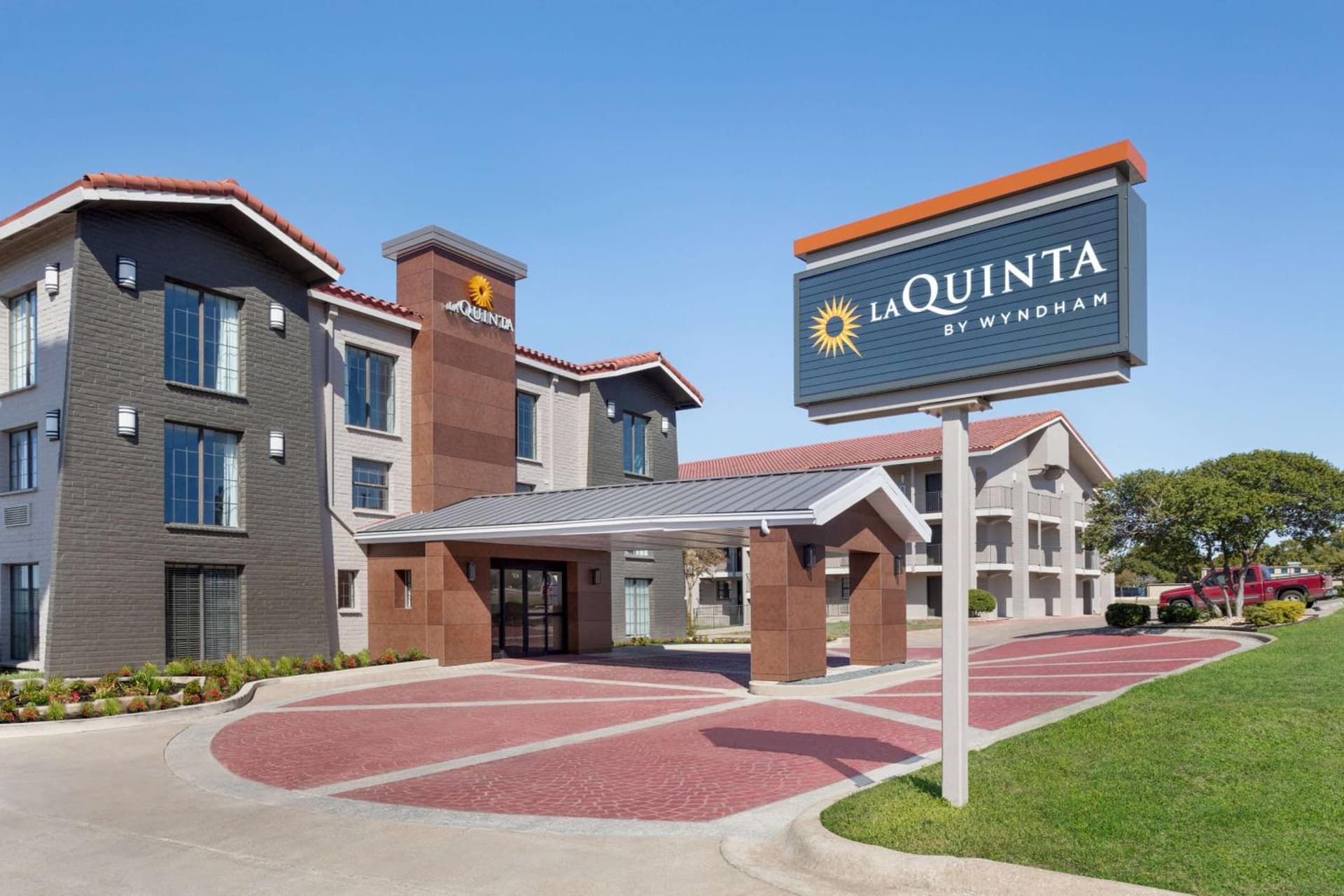 La Quinta Inn by Wyndham Temple featured exterior or lobby in Temple, TX — similar hotel