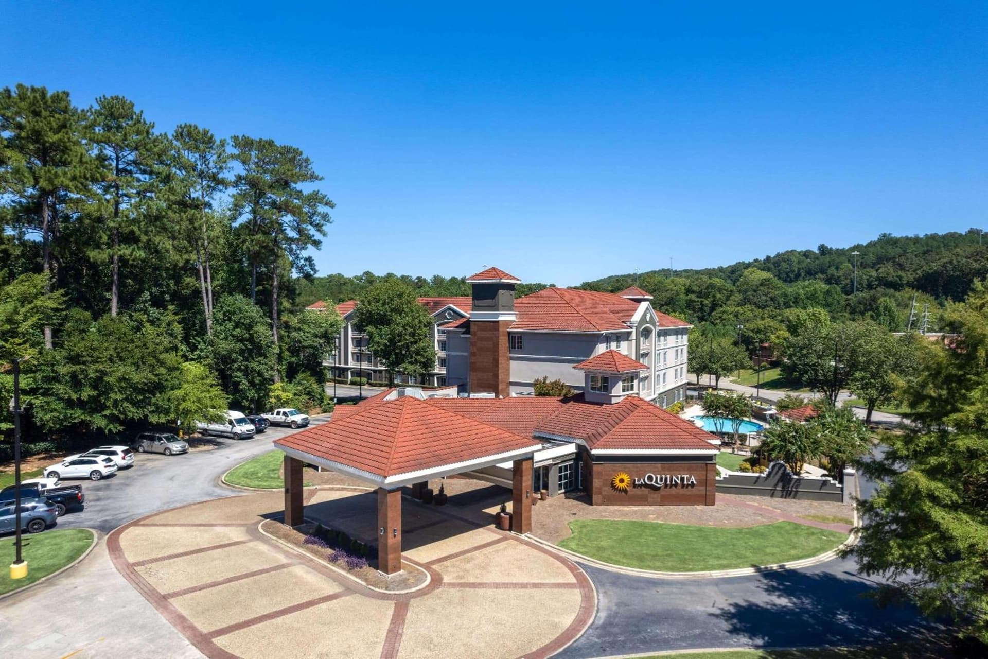 La Quinta by Wyndham Birmingham Hoover featured exterior or lobby in Hoover, AL — similar hotel