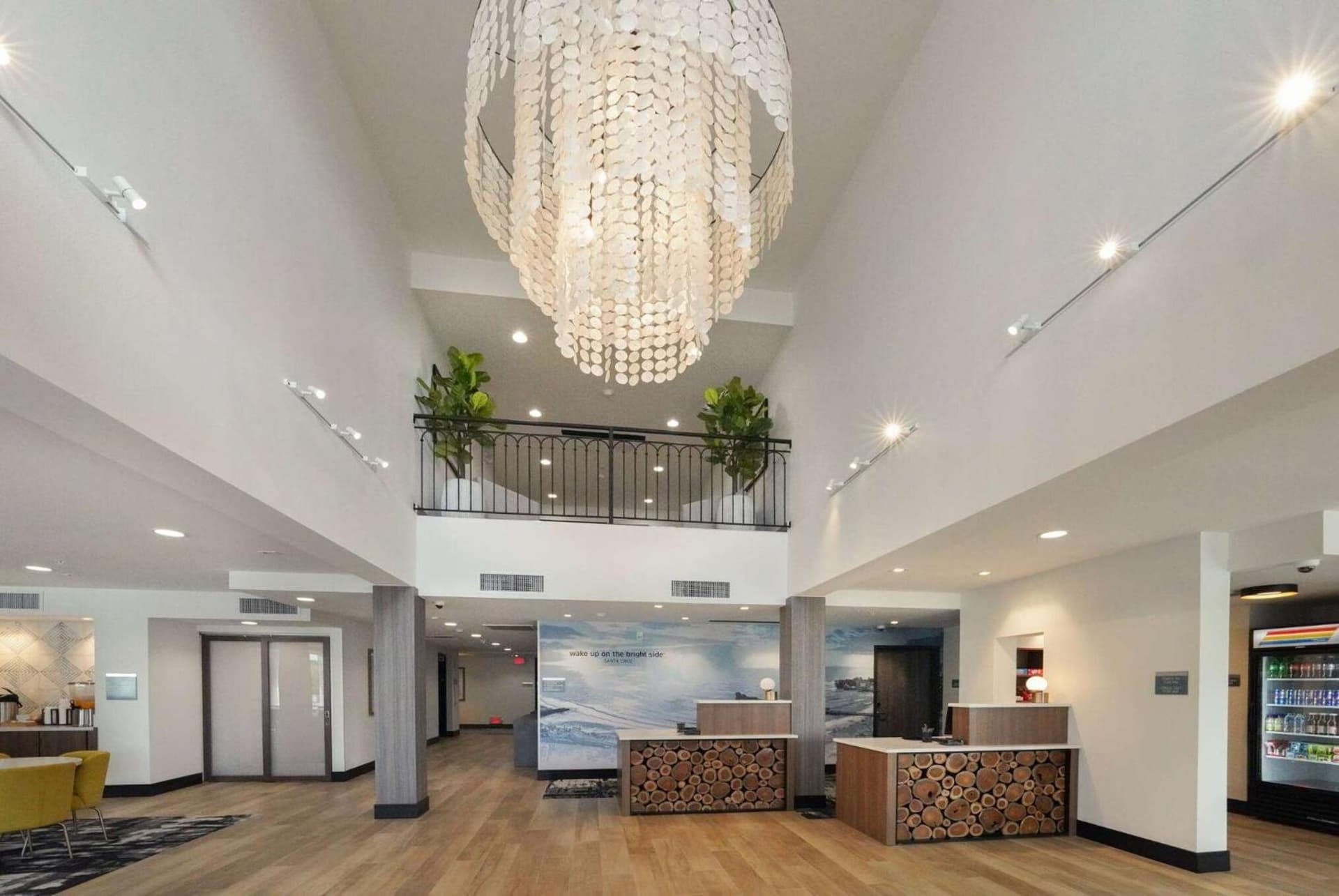 La Quinta Inn & Suites by Wyndham Santa Cruz gallery photo in Santa Cruz, CA — image 98