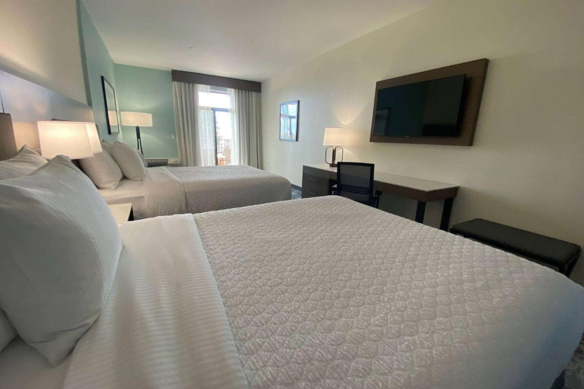 La Quinta Inn & Suites by Wyndham Santa Cruz gallery photo in Santa Cruz, CA — image 45